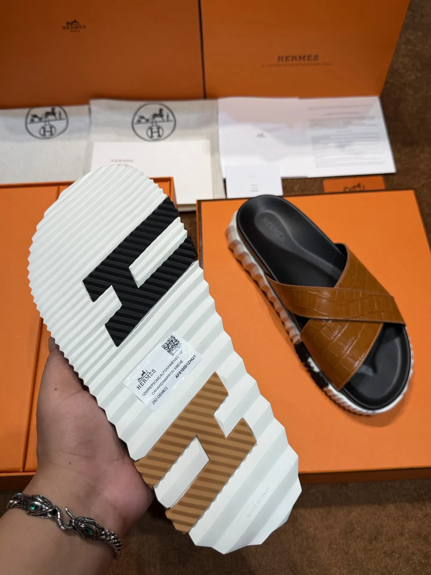 HER 27FW FGOECNM 018 슬리퍼 30