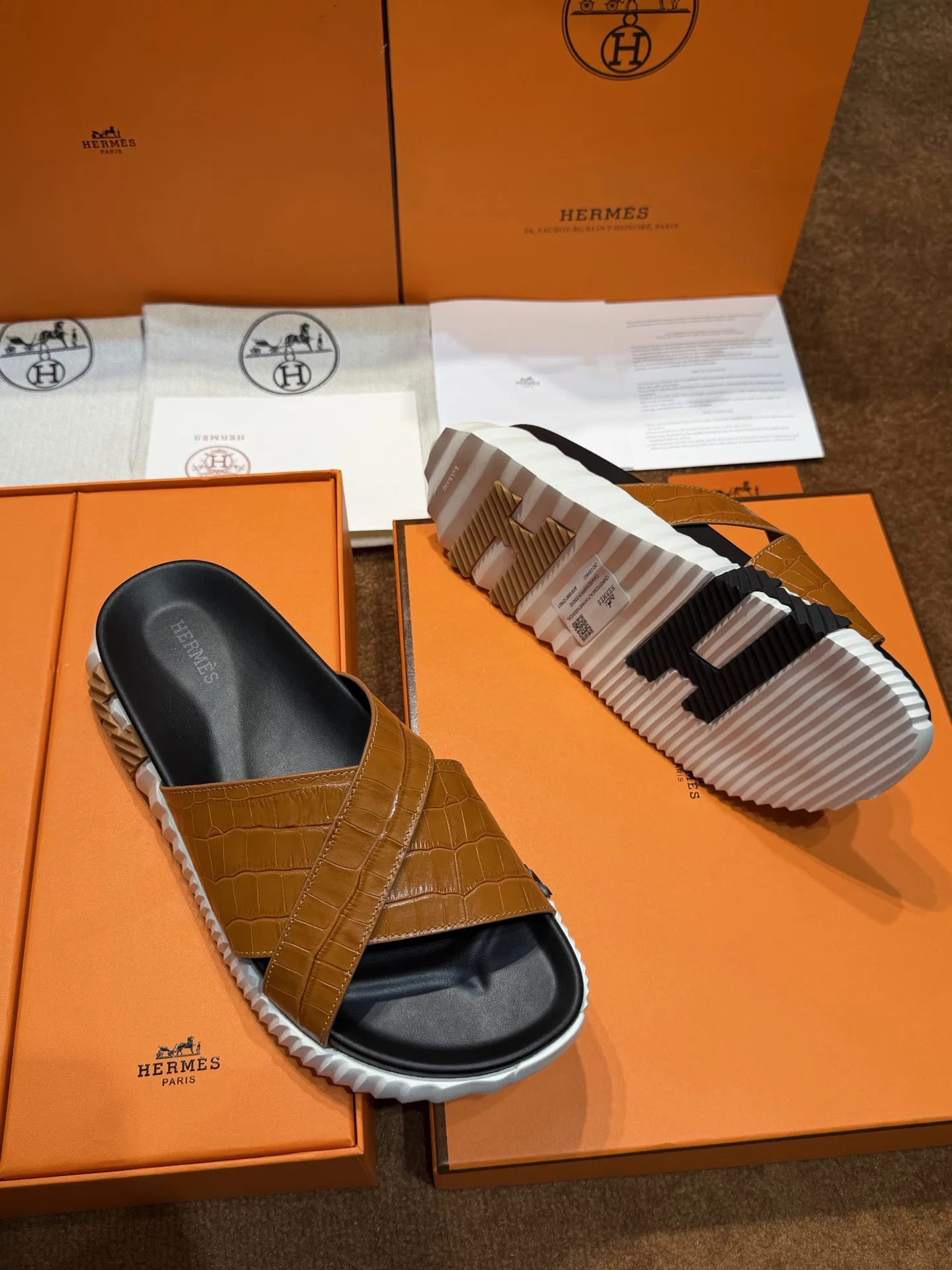 HER 27FW FGOECNM 018 슬리퍼 31