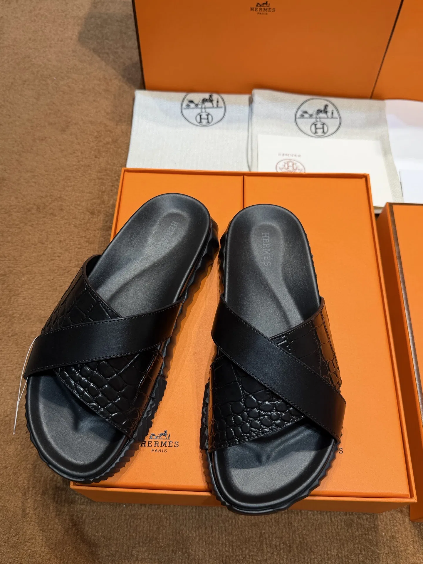 HER 27FW FGOECNM 018 슬리퍼 44