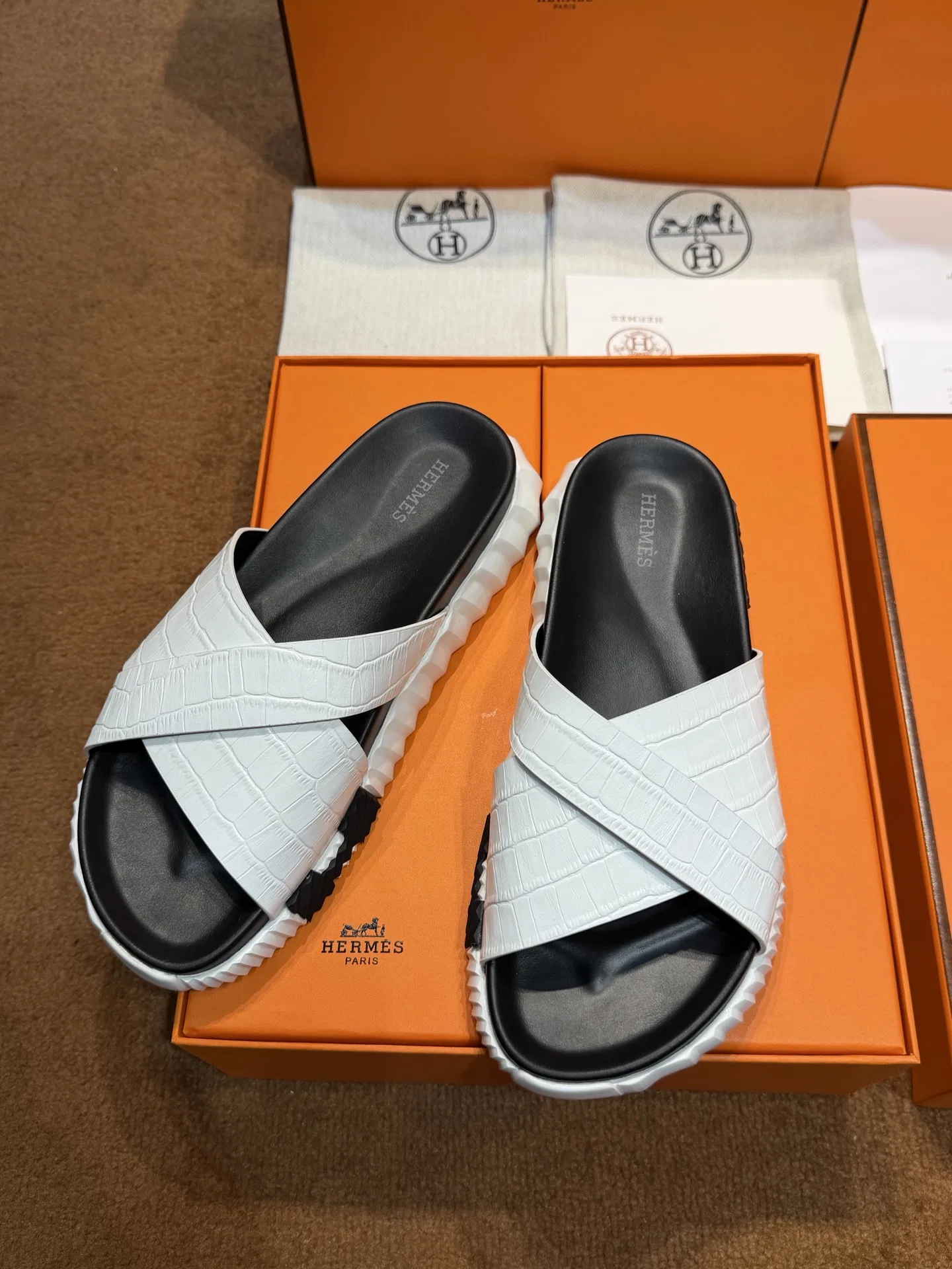 HER 27FW FGOECNM 019 슬리퍼 14