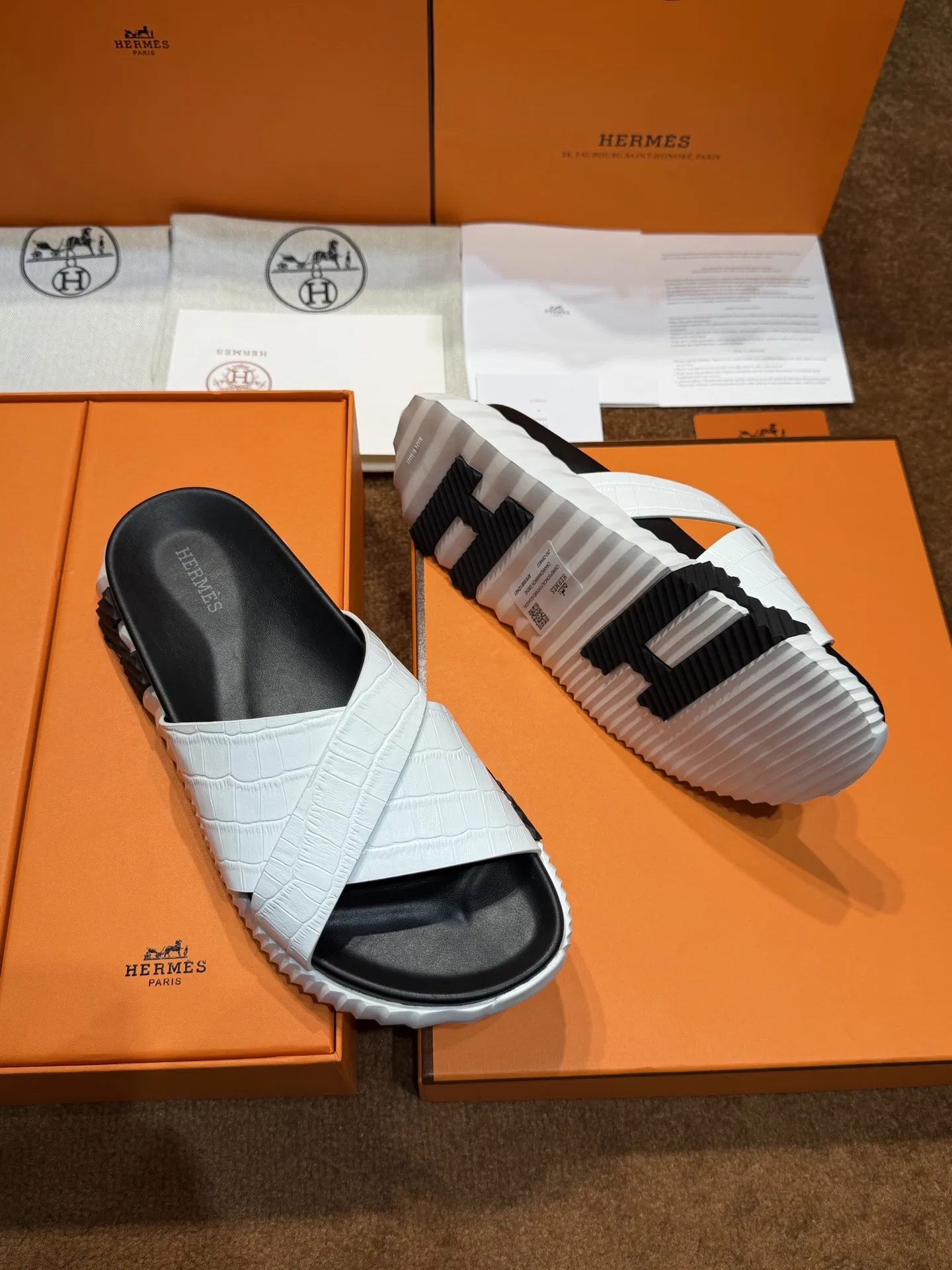 HER 27FW FGOECNM 019 슬리퍼 19