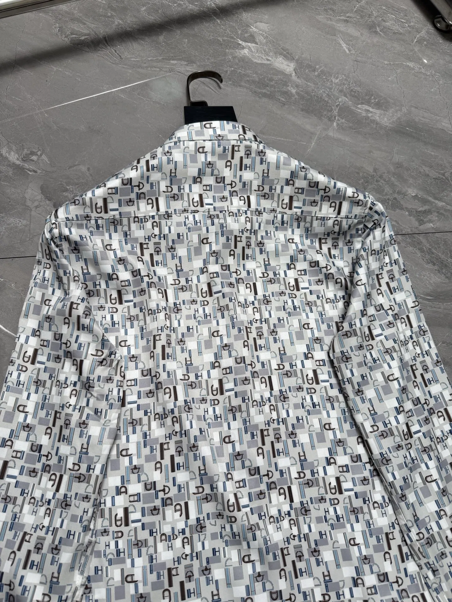 HER 27FW FHETRVQ 020 셔츠 8