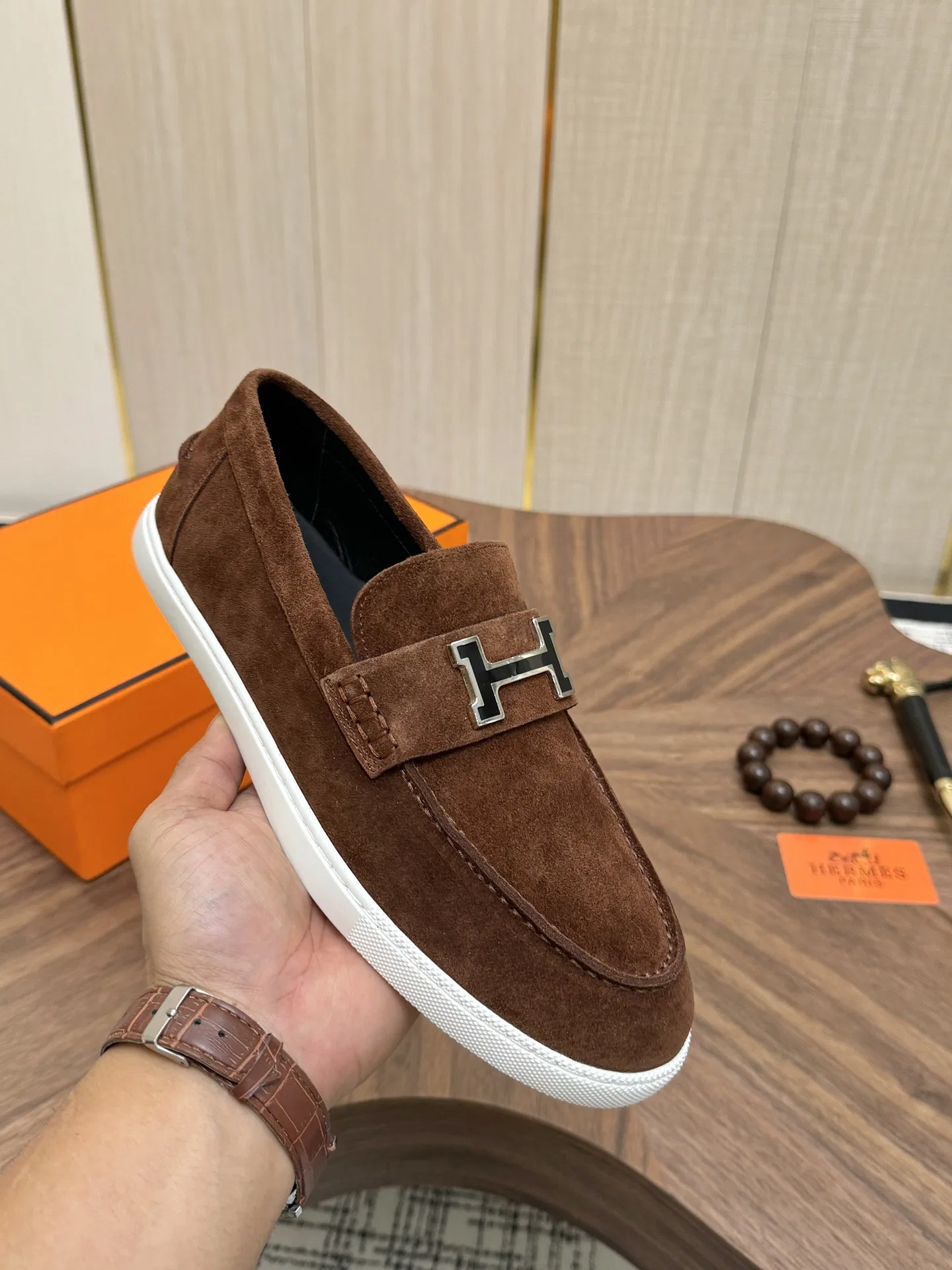 HER 27FW HMUZVVE 006 로퍼 14