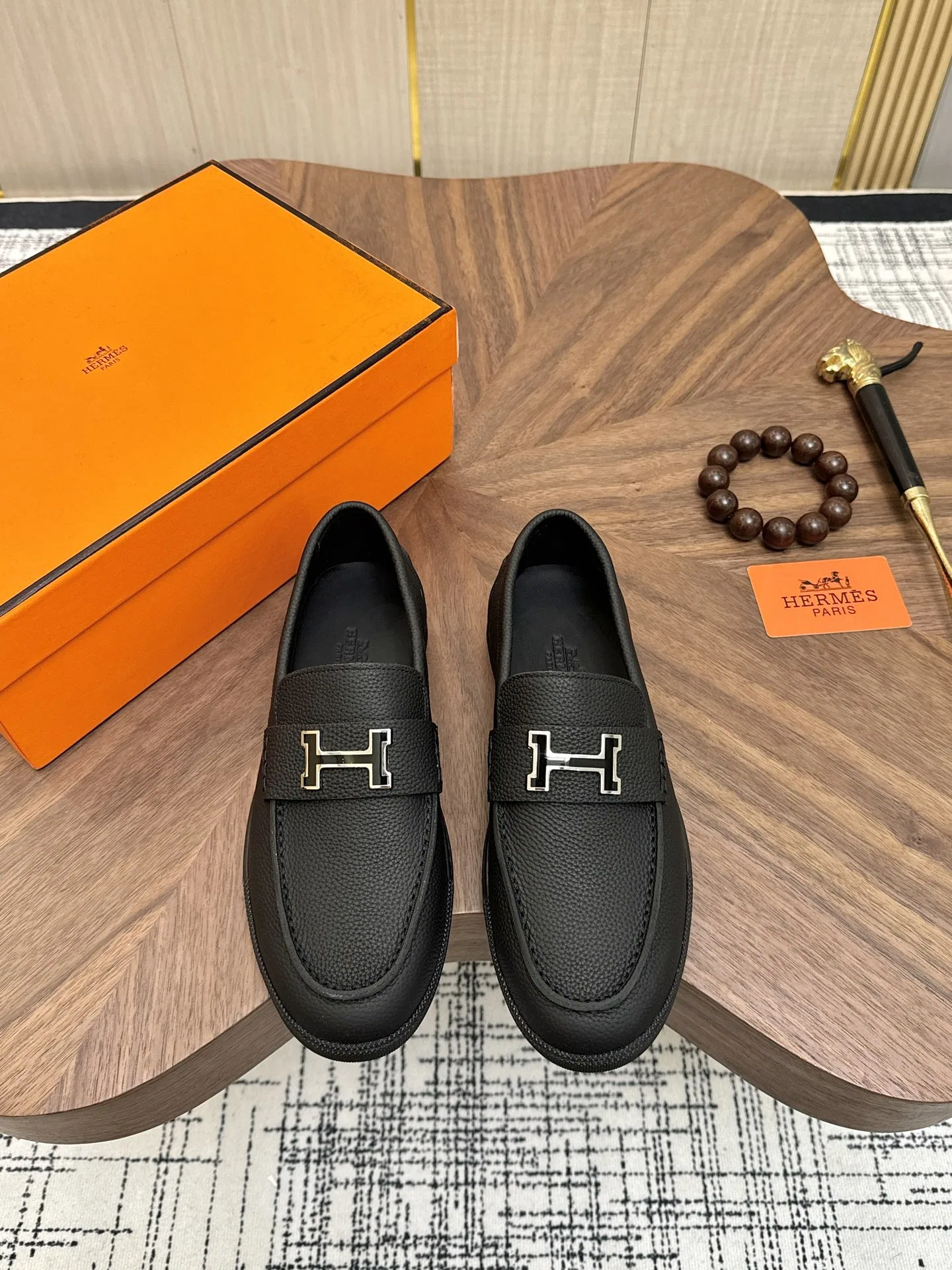 HER 27FW HMUZVVE 006 로퍼 28