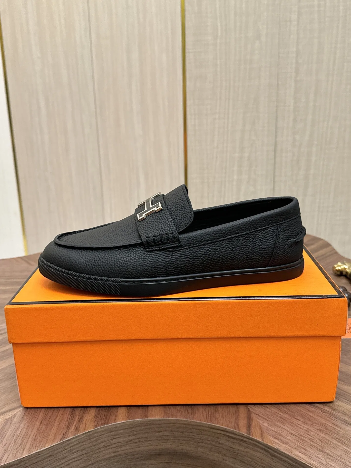 HER 27FW HMUZVVE 006 로퍼 34