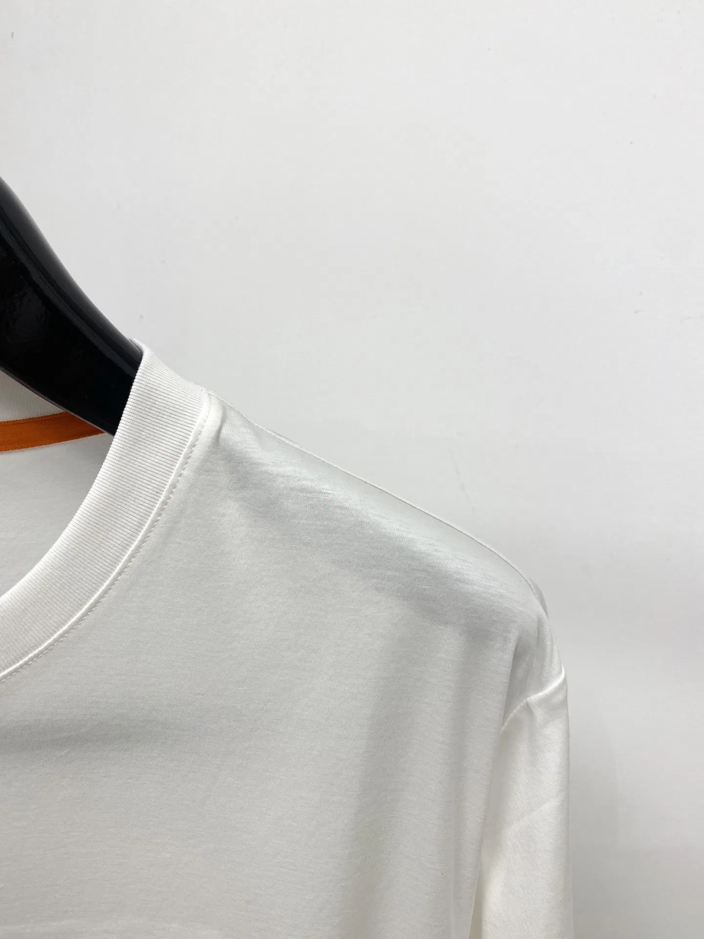 HER 27FW HWUXXKQ 005 반팔티셔츠 9