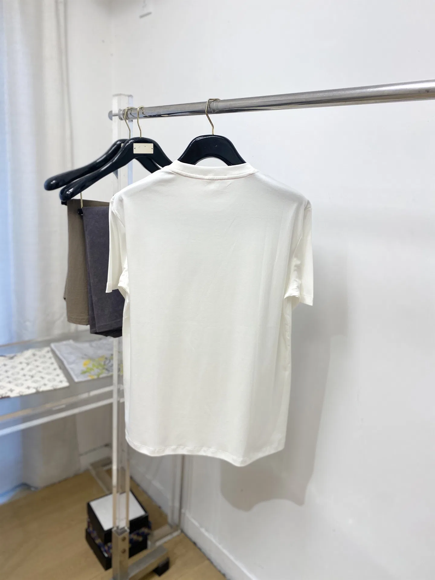 HER 27FW HWUXXKQ 007 반팔티셔츠 15