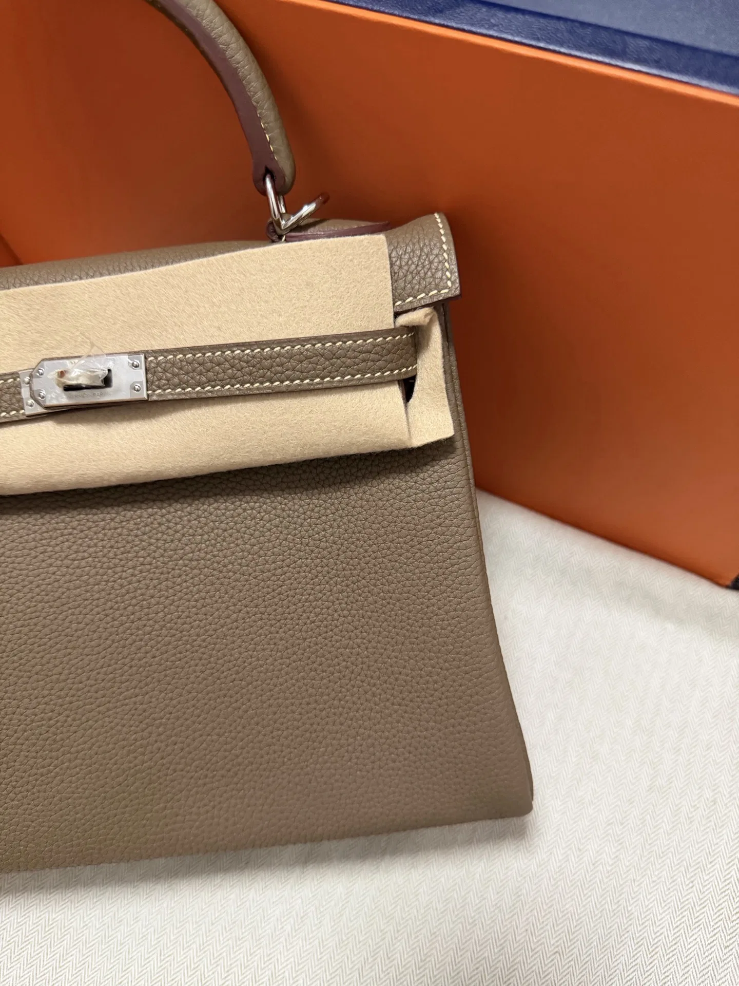 HER 27FW OLJXCOB 010 토트백 10