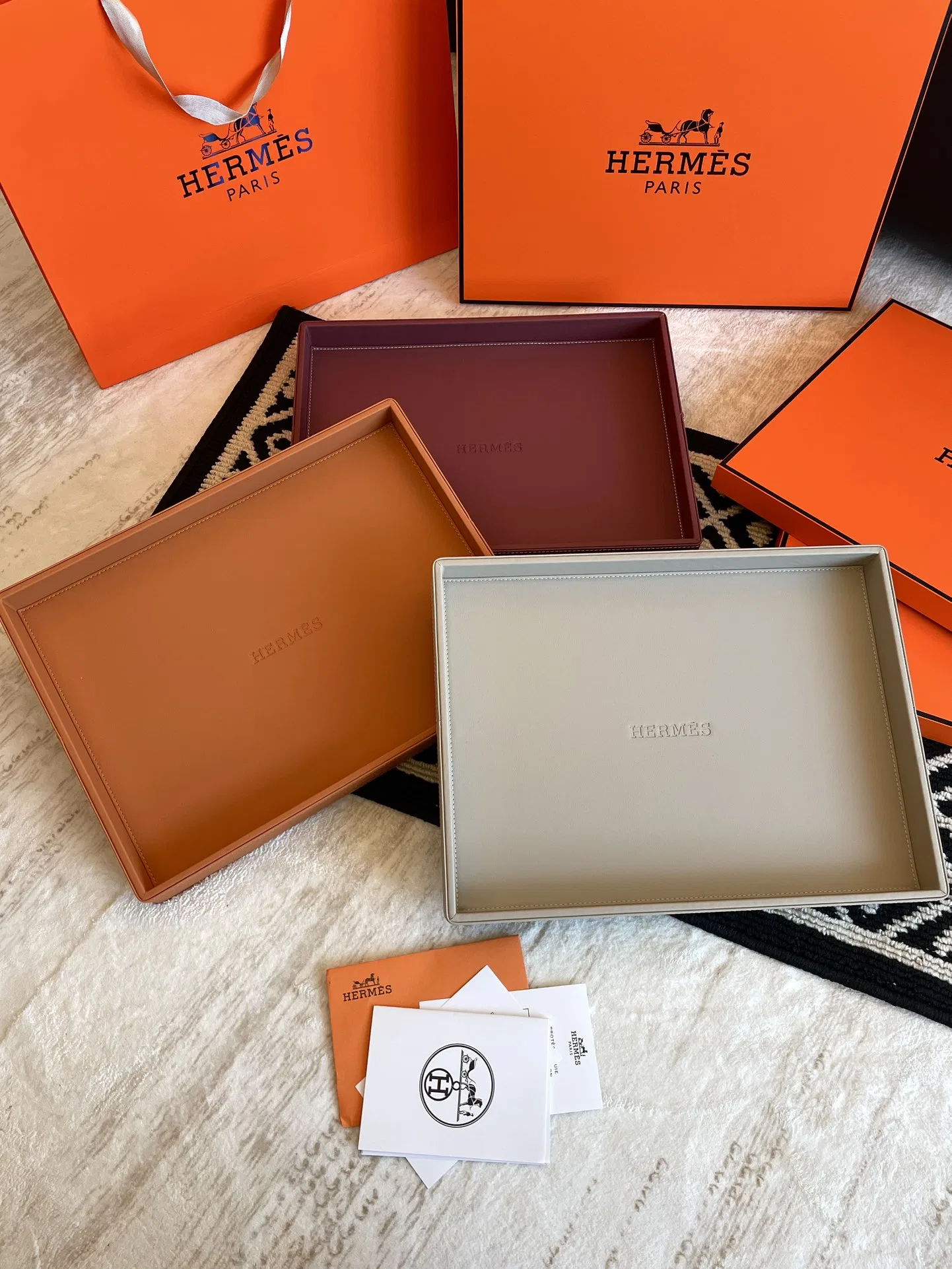 HER 27FW RQIQSSP 302 가죽트레이 36