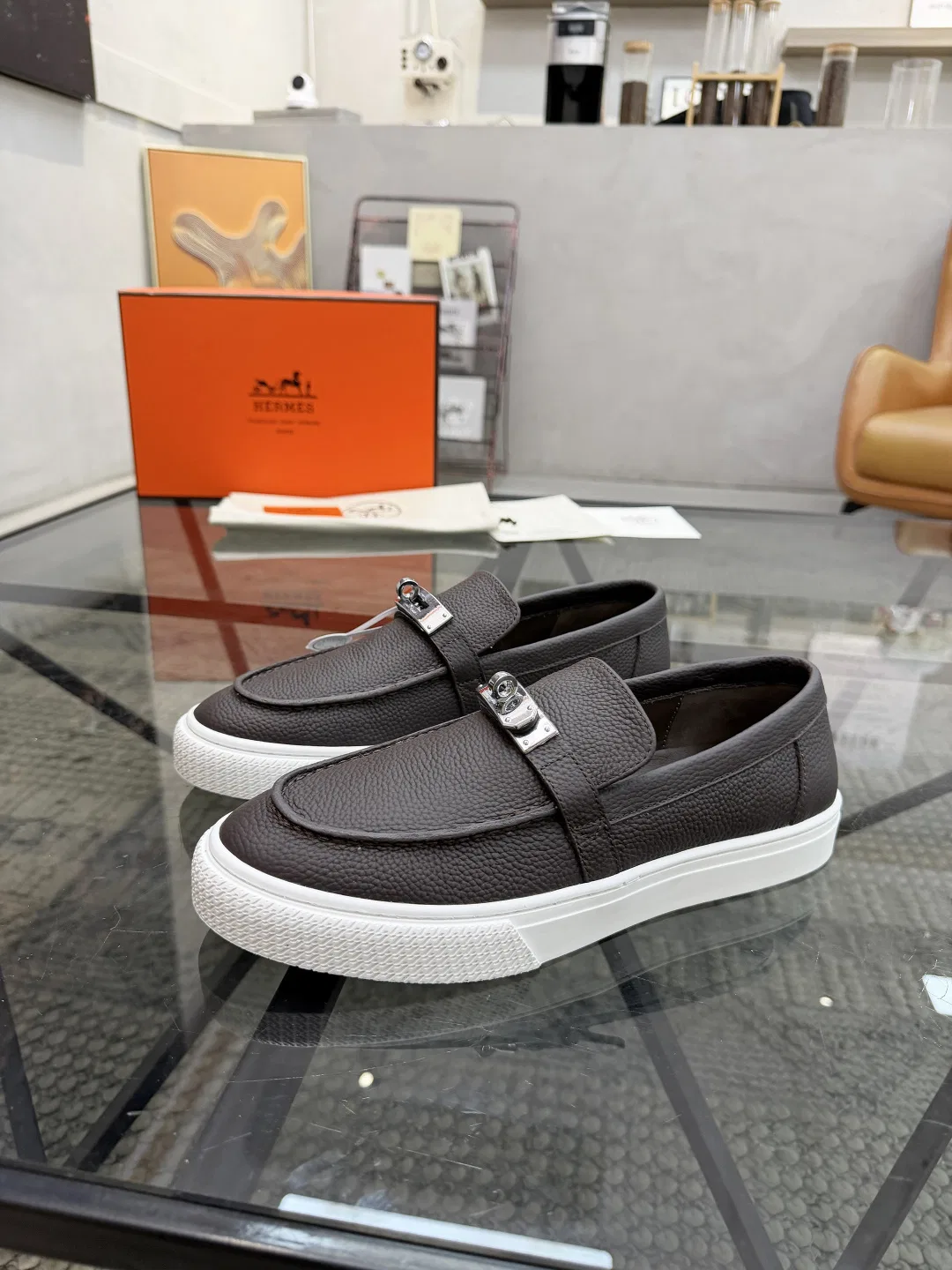 HER 27FW SLTDOIB 020 로퍼 14