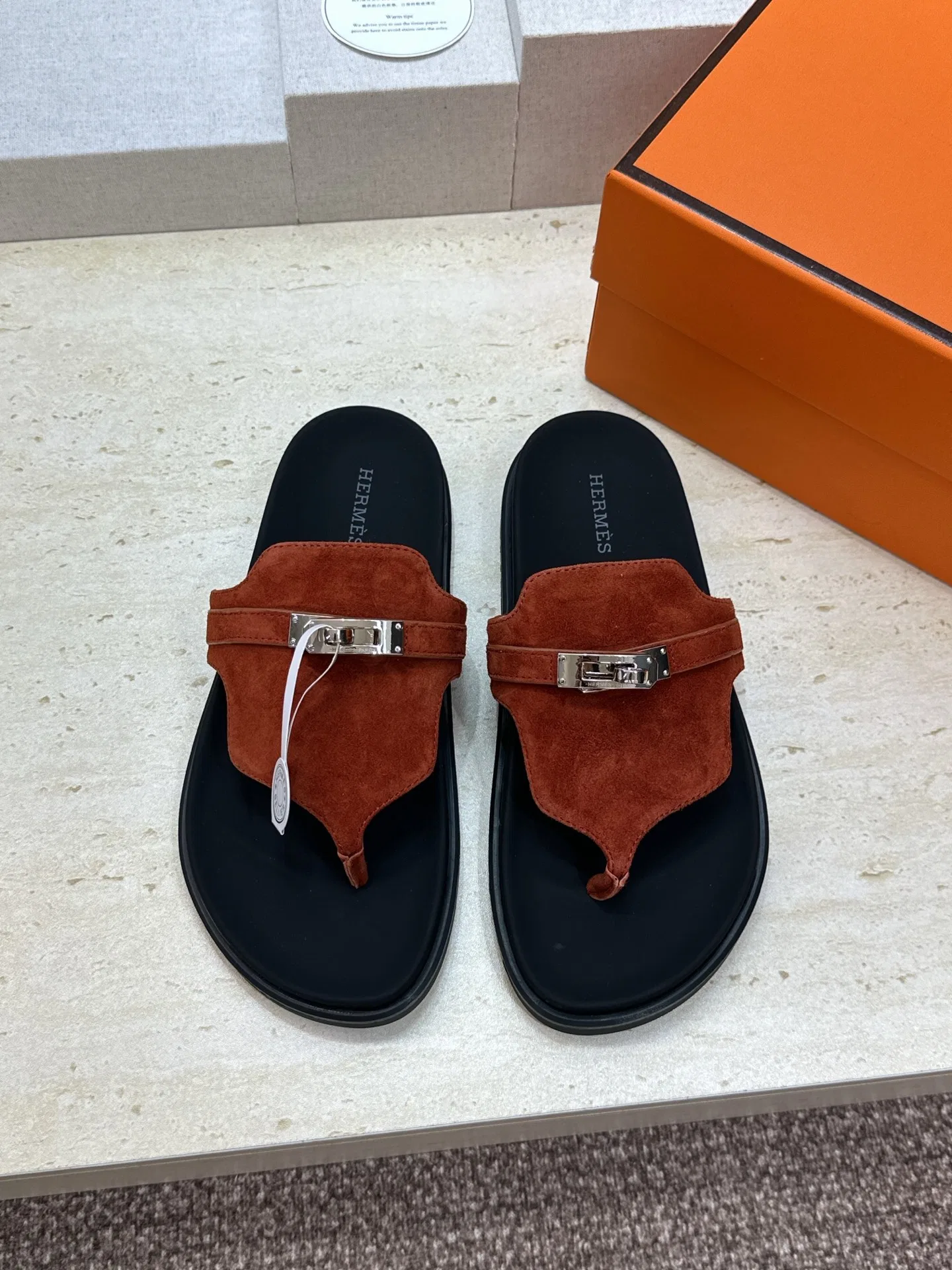 HER 27FW WDXRVMD 040 쪼리 11