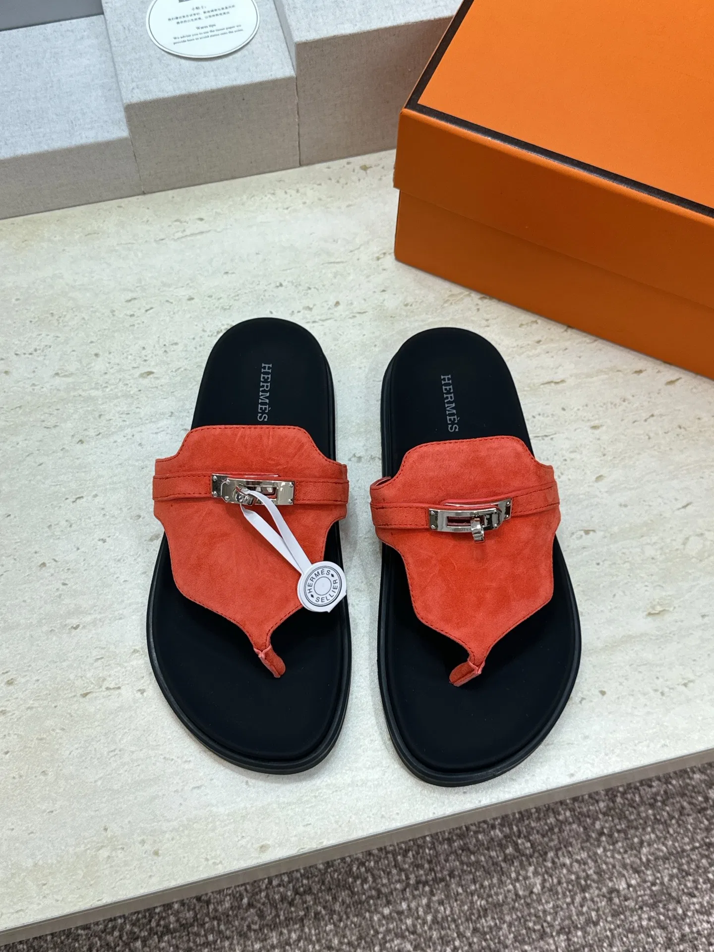 HER 27FW WDXRVMD 040 쪼리 38
