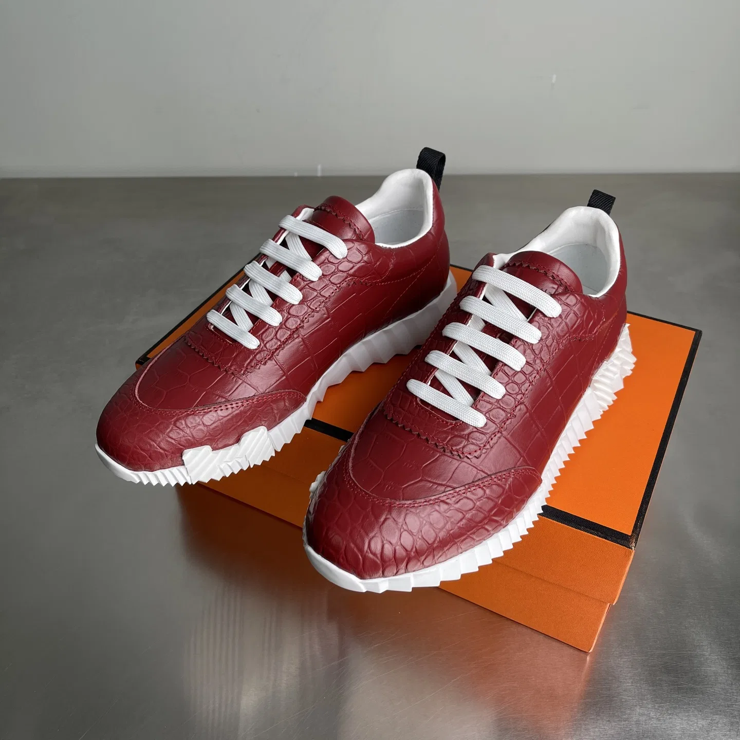 HER 27FW WHZIAAB 008 스니커즈 41