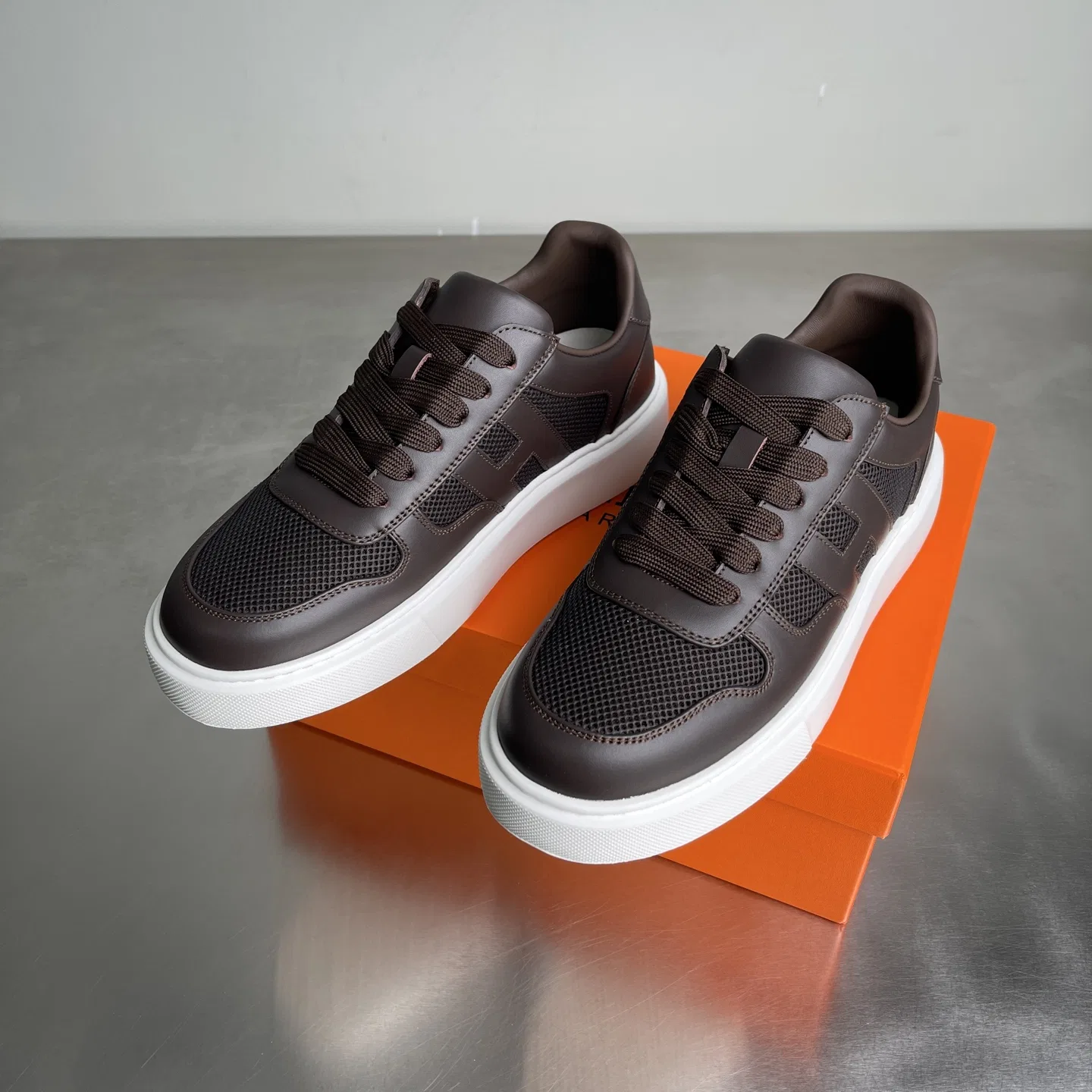 HER 27FW WHZIAAB 009 스니커즈 15
