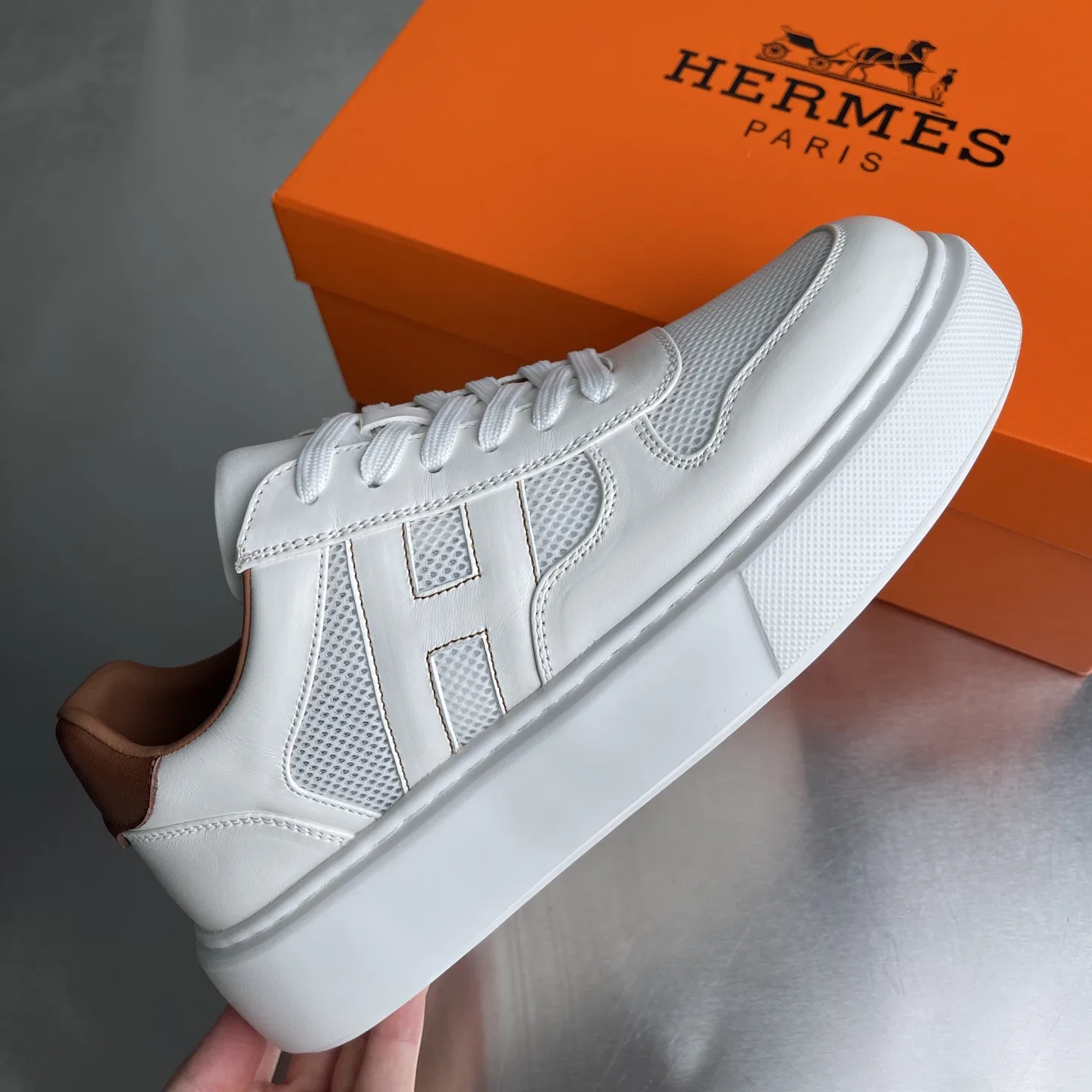HER 27FW WHZIAAB 009 스니커즈 25