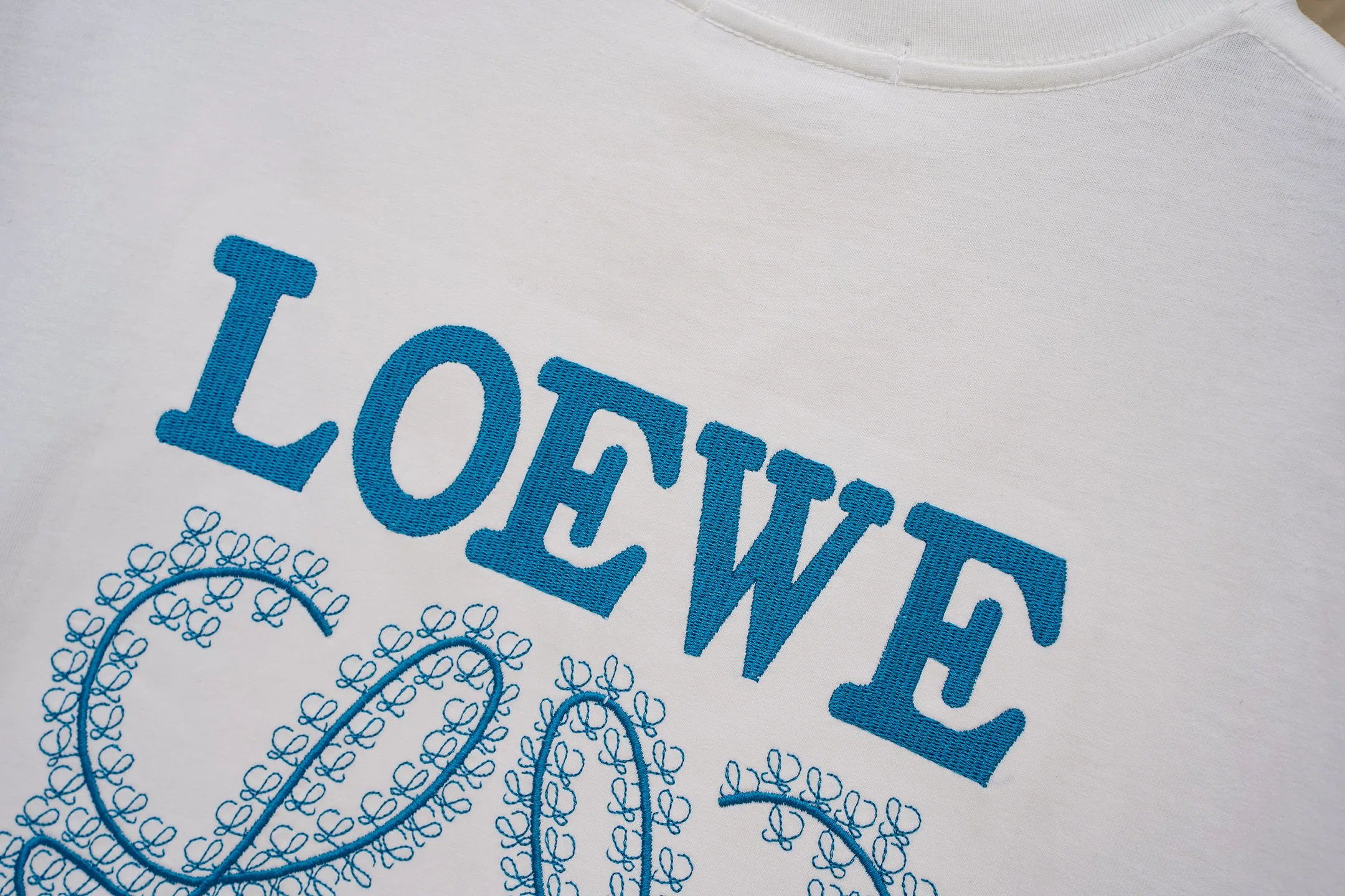 LOE 27FW CJLCGUA 004 반팔티셔츠 10