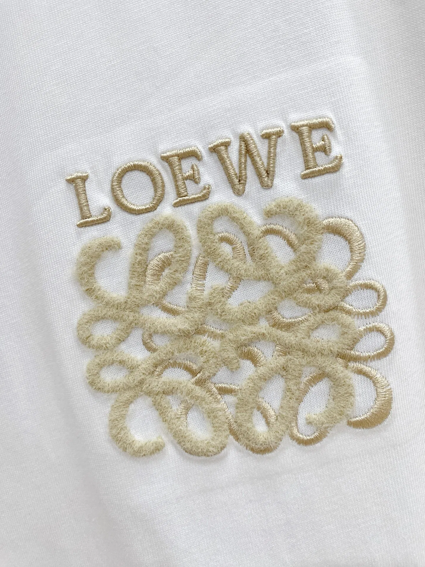 LOE 27FW IOMVBCF 013 반팔티셔츠 7