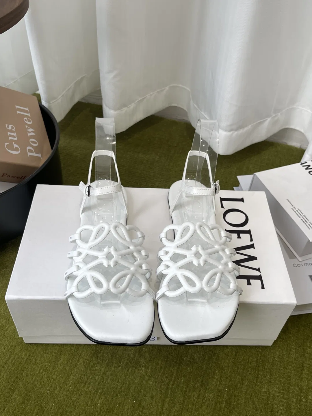 LOE 27FW QKIRSNM 003 샌들 19