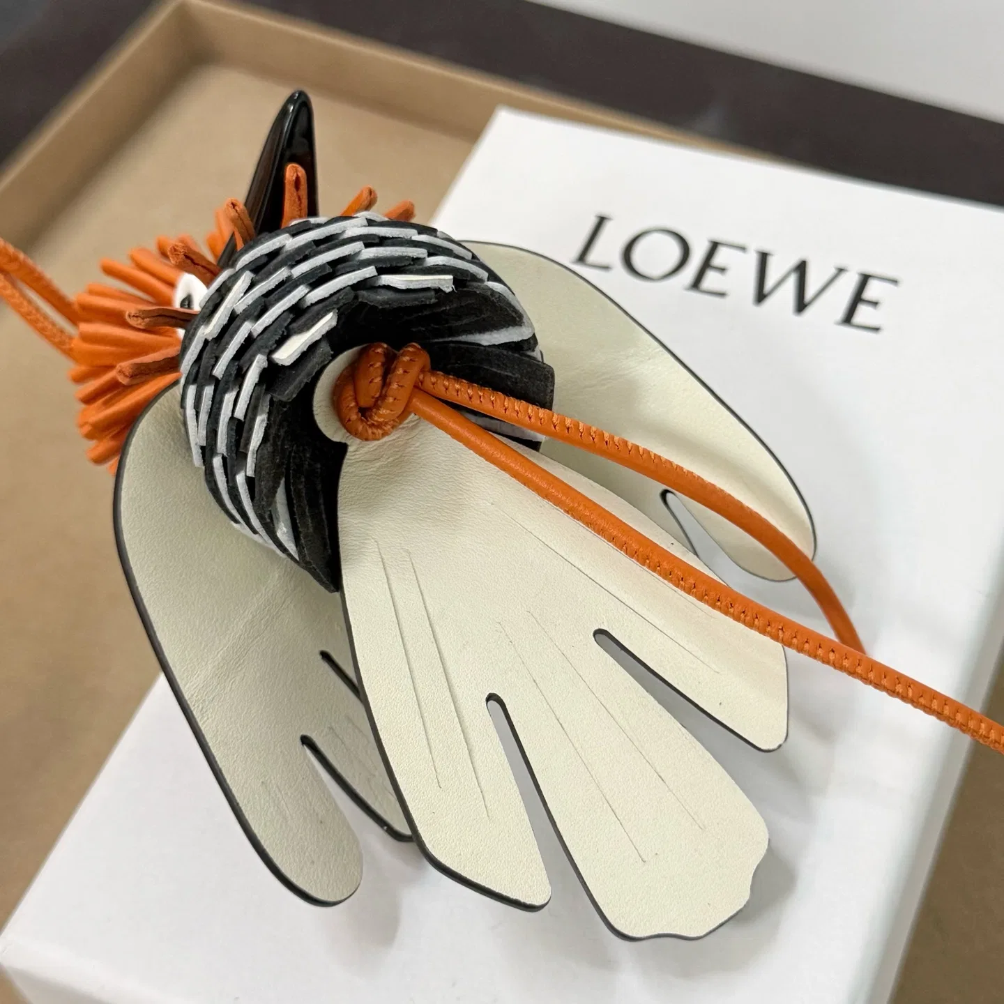 LOE 27FW UKWJSUW 013 참 16