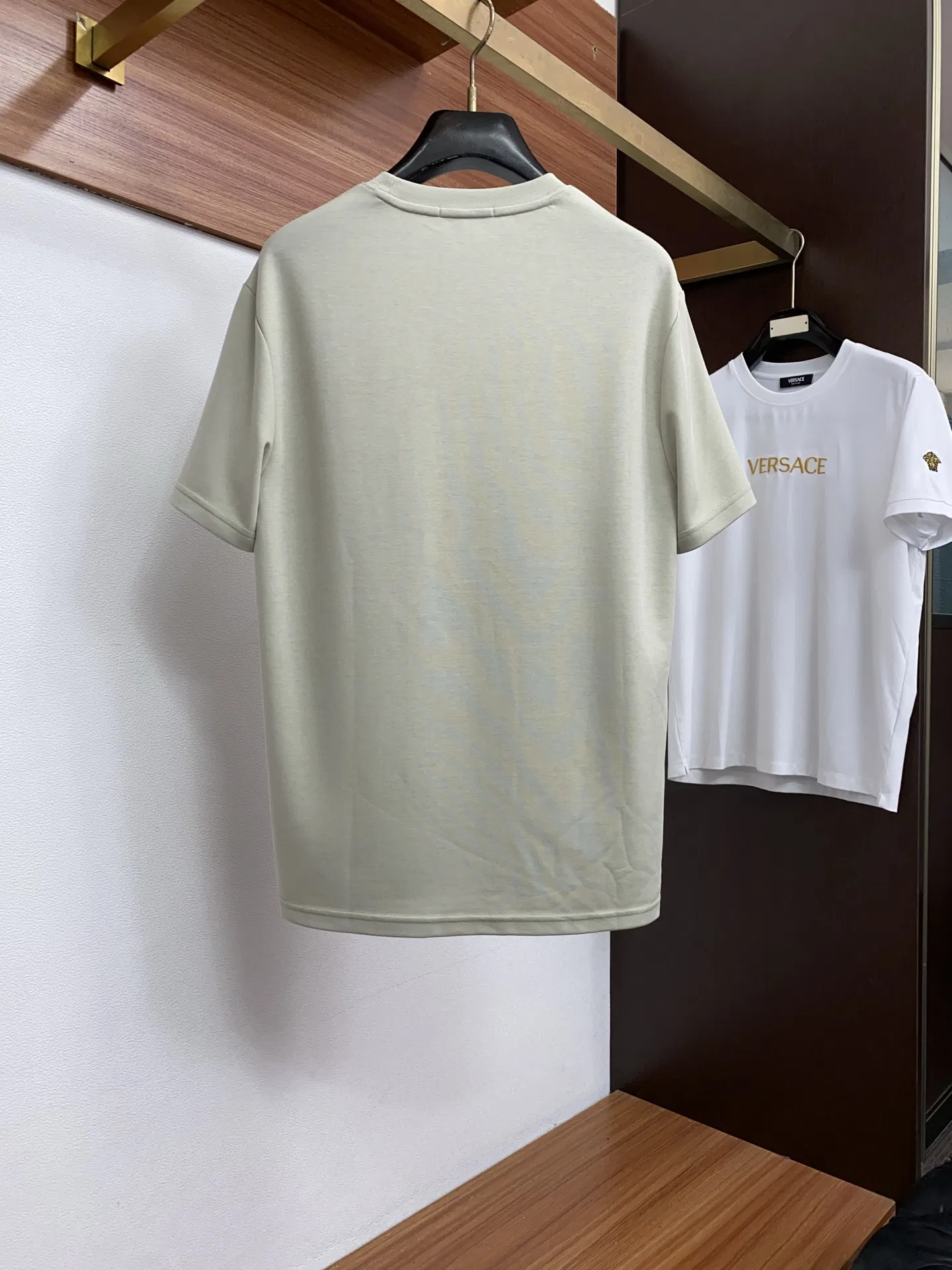 LOE 27FW XFAVAGO 020 반팔티셔츠 9