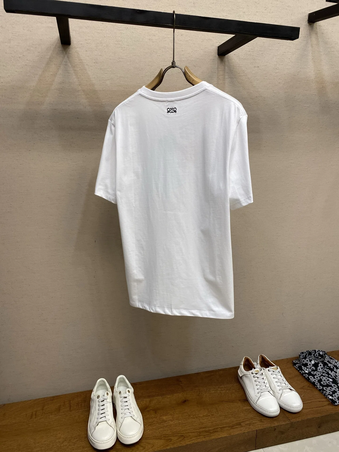 LOE 27FW XFAVAGO 024 반팔티셔츠 7