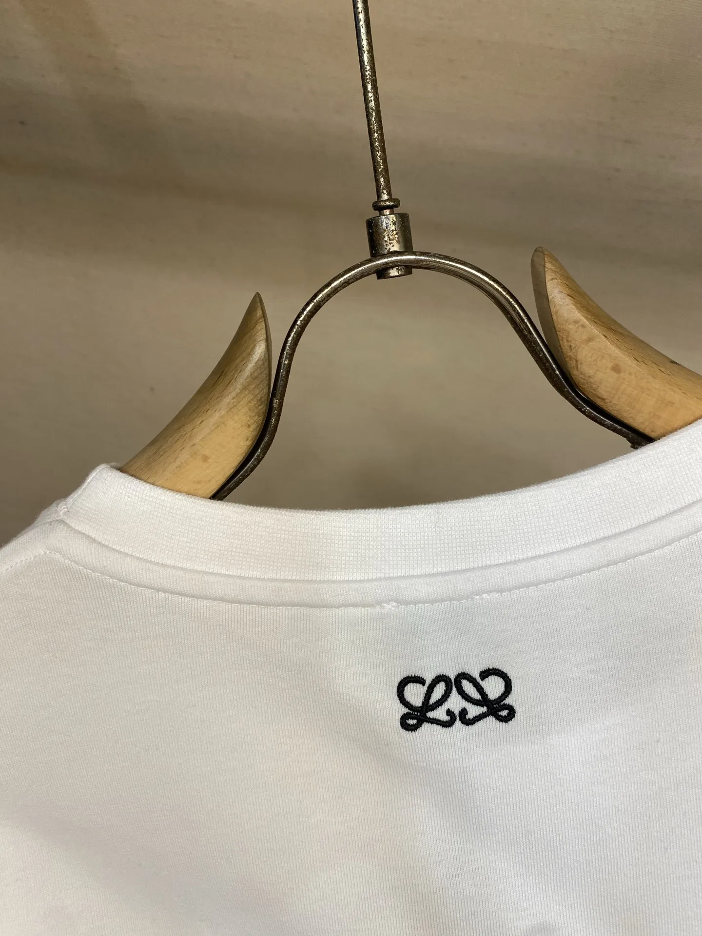 LOE 27FW XFAVAGO 024 반팔티셔츠 12
