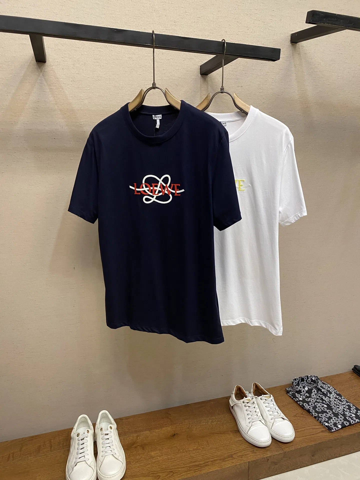 LOE 27FW XFAVAGO 025 반팔티셔츠 11
