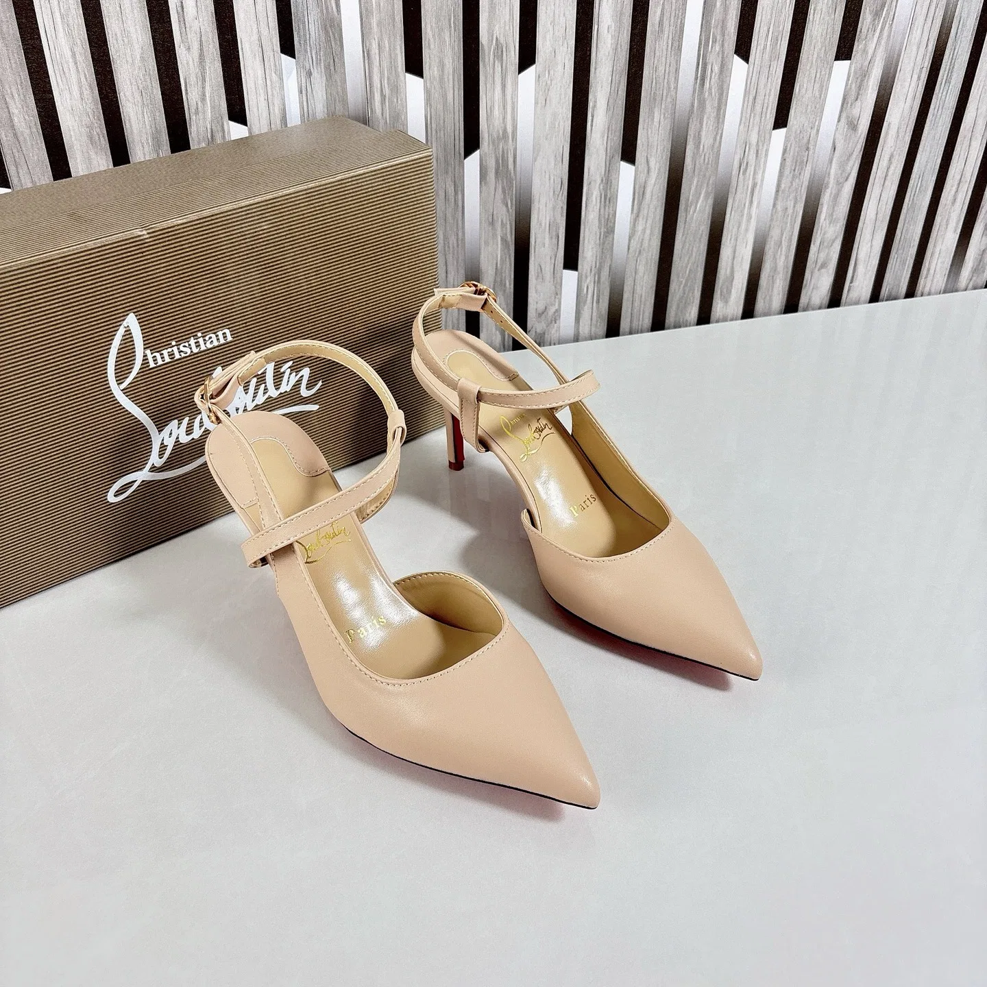 LOUBOUTIN 27FW CDNVCOY 001 구두 7