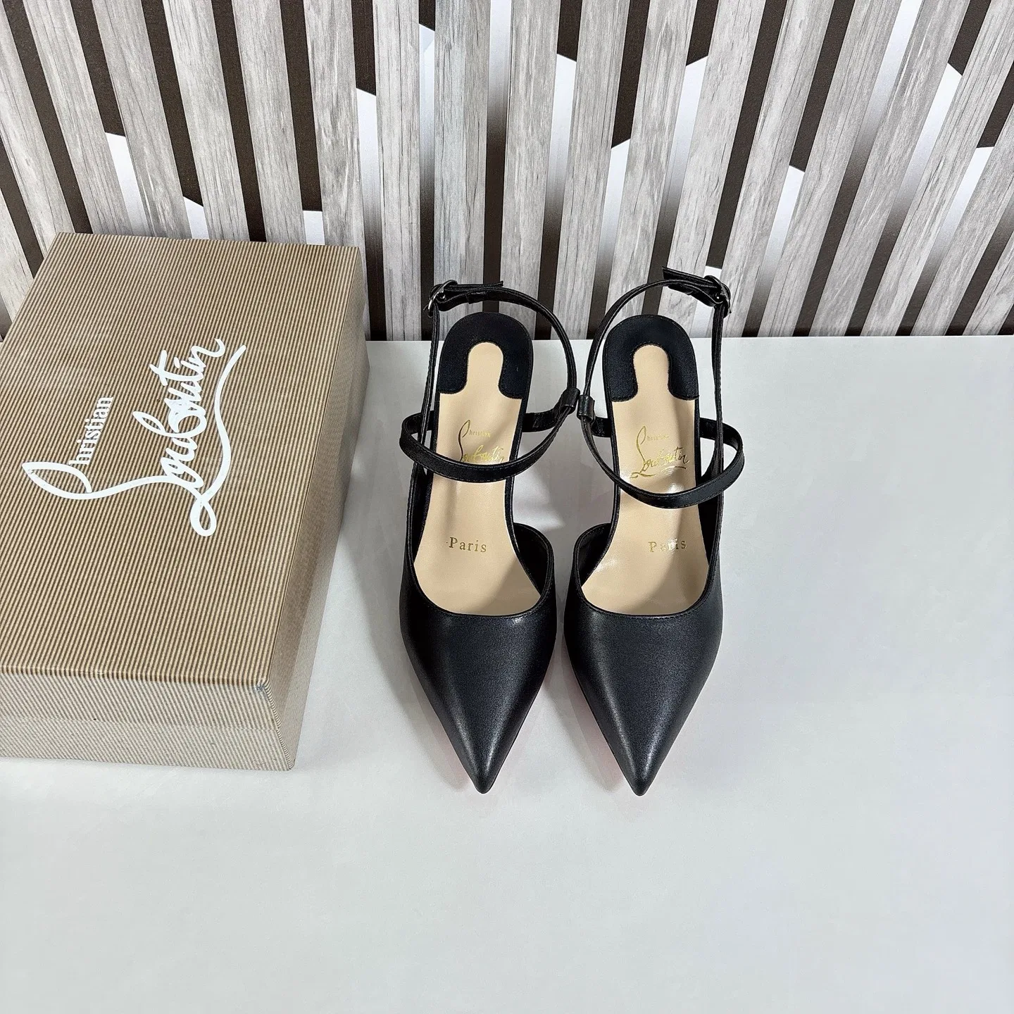 LOUBOUTIN 27FW CDNVCOY 001 구두 10