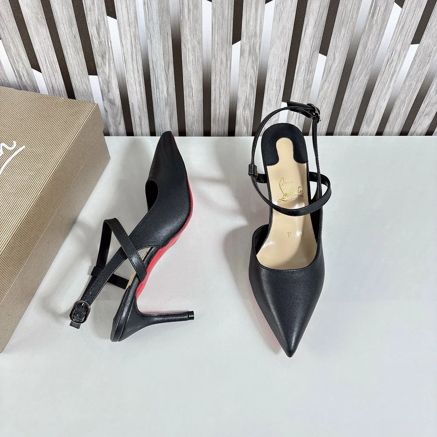 LOUBOUTIN 27FW CDNVCOY 001 구두 18