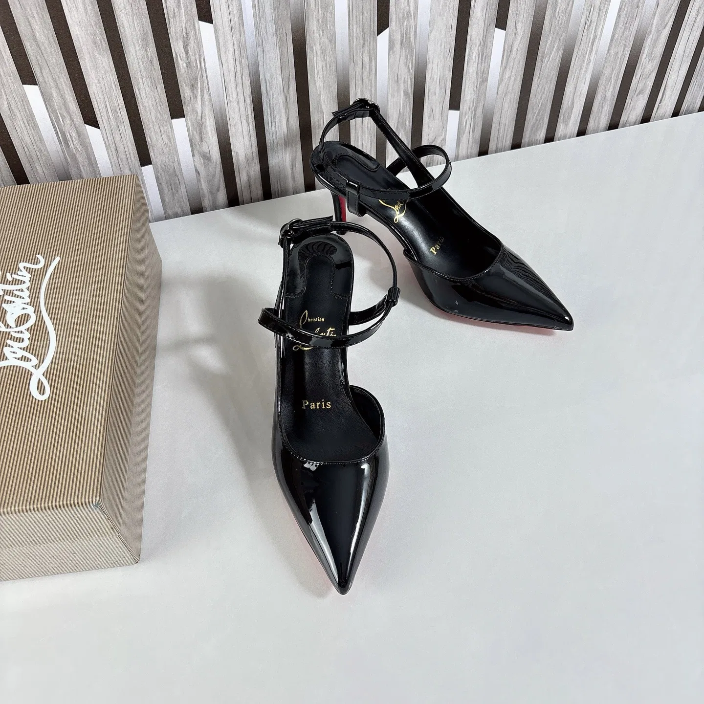 LOUBOUTIN 27FW CDNVCOY 001 구두 20