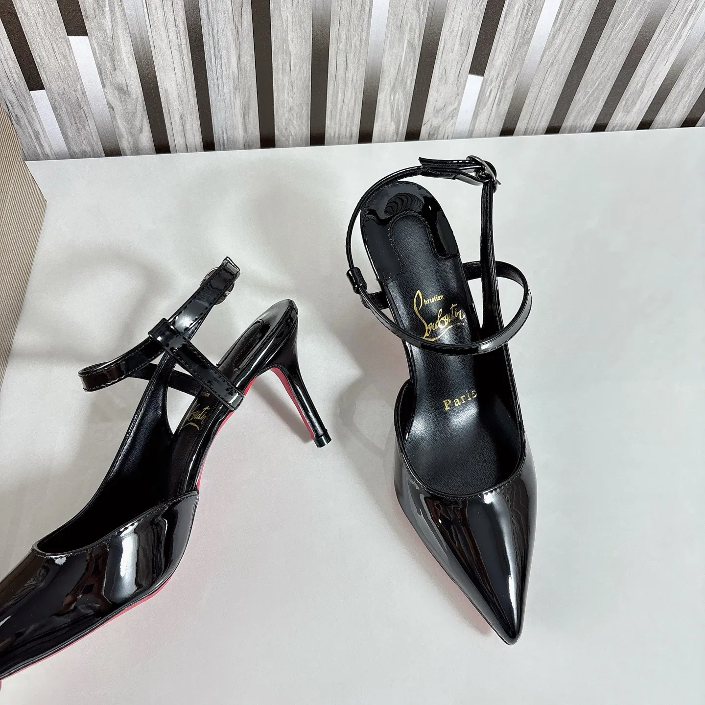 LOUBOUTIN 27FW CDNVCOY 001 구두 26