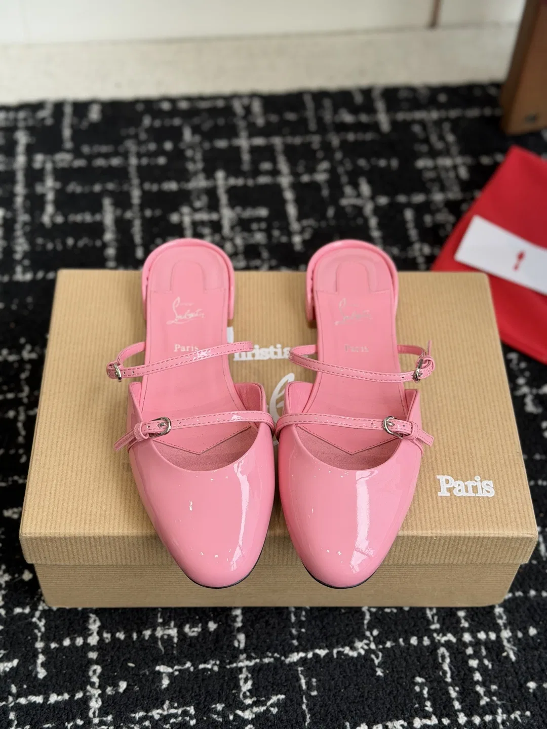 LOUBOUTIN 27FW EIYCUJO 001 구두 10