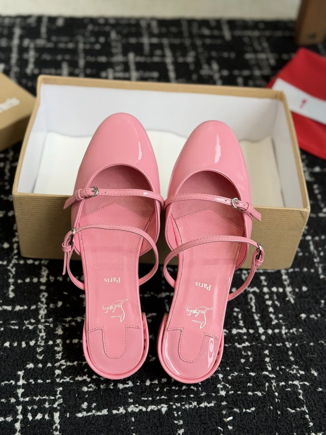 LOUBOUTIN 27FW EIYCUJO 001 구두 12