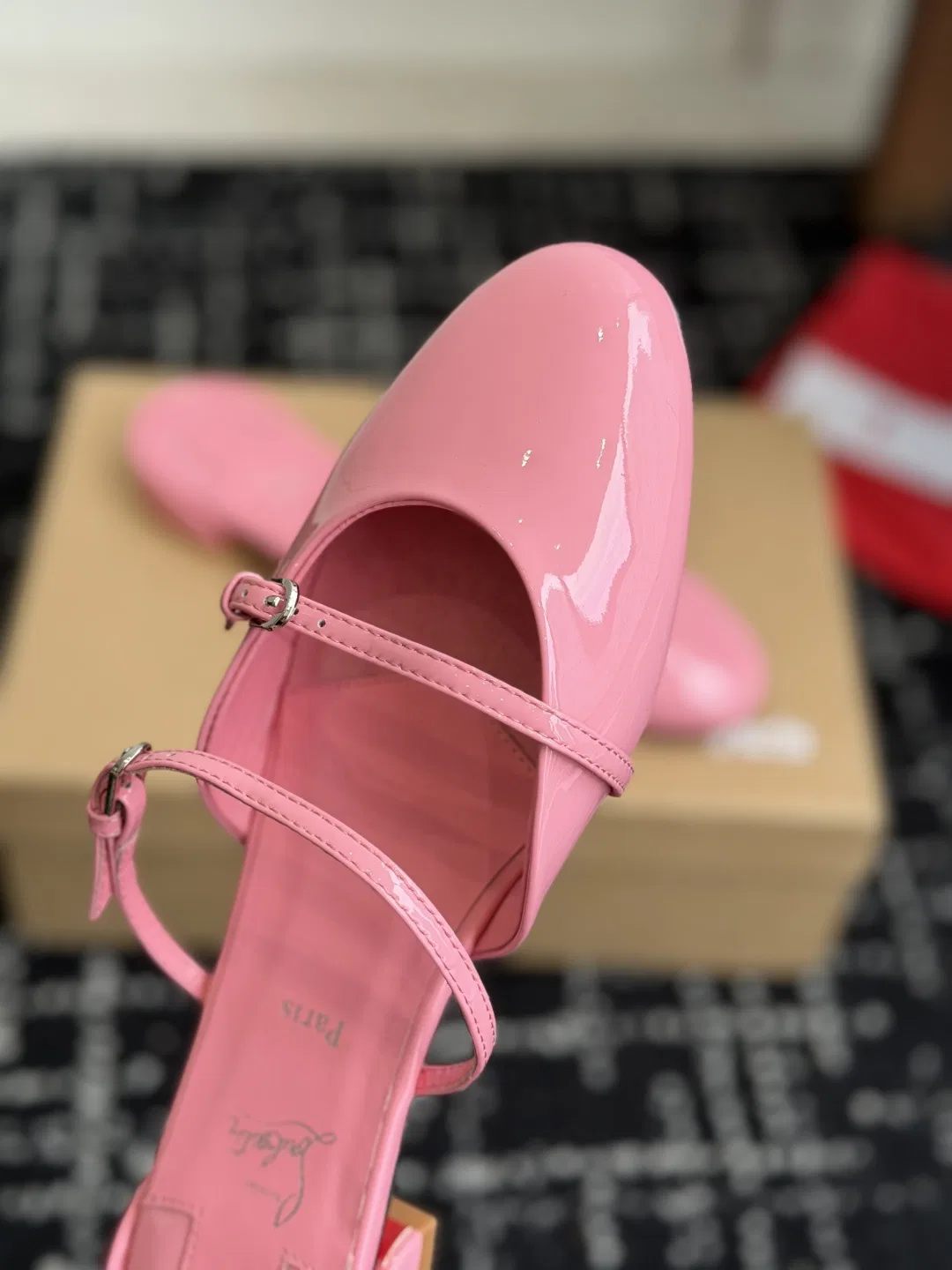 LOUBOUTIN 27FW EIYCUJO 001 구두 14