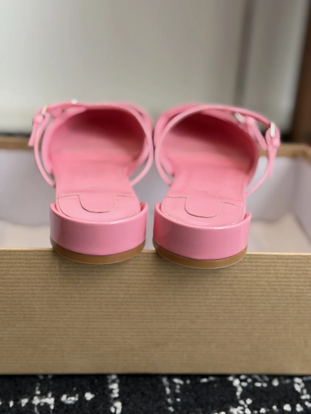 LOUBOUTIN 27FW EIYCUJO 001 구두 17