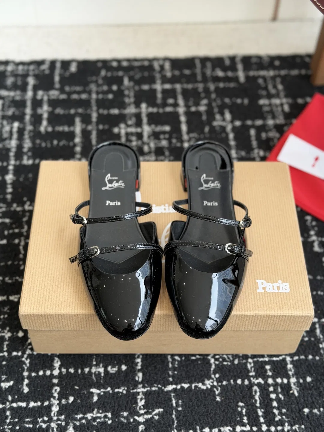 LOUBOUTIN 27FW EIYCUJO 001 구두 19