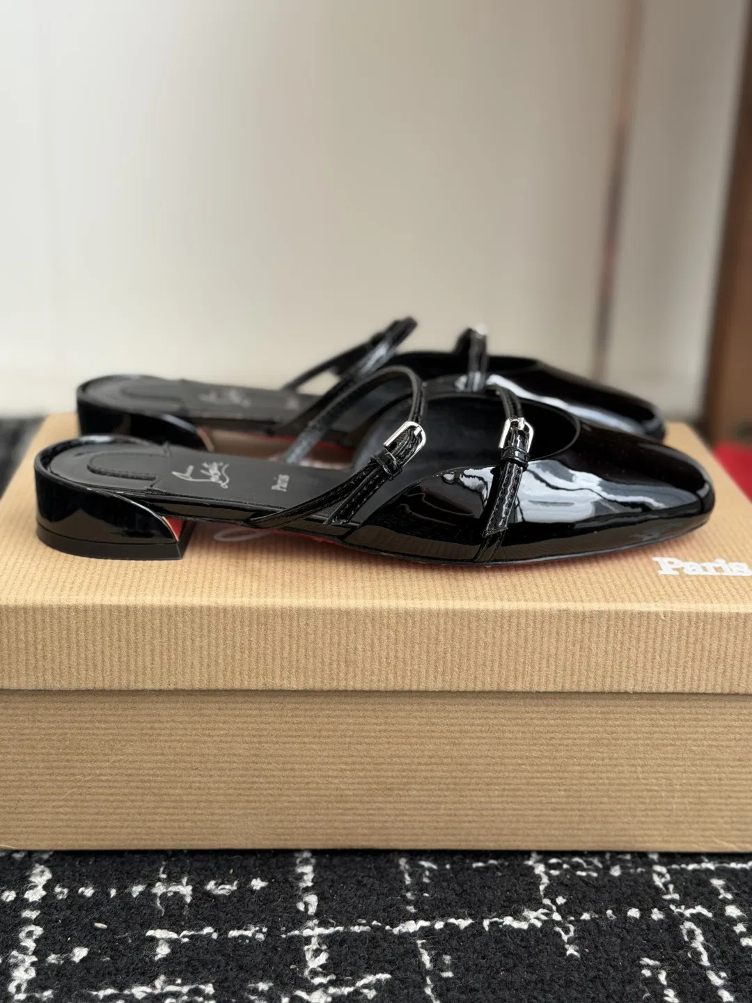 LOUBOUTIN 27FW EIYCUJO 001 구두 20