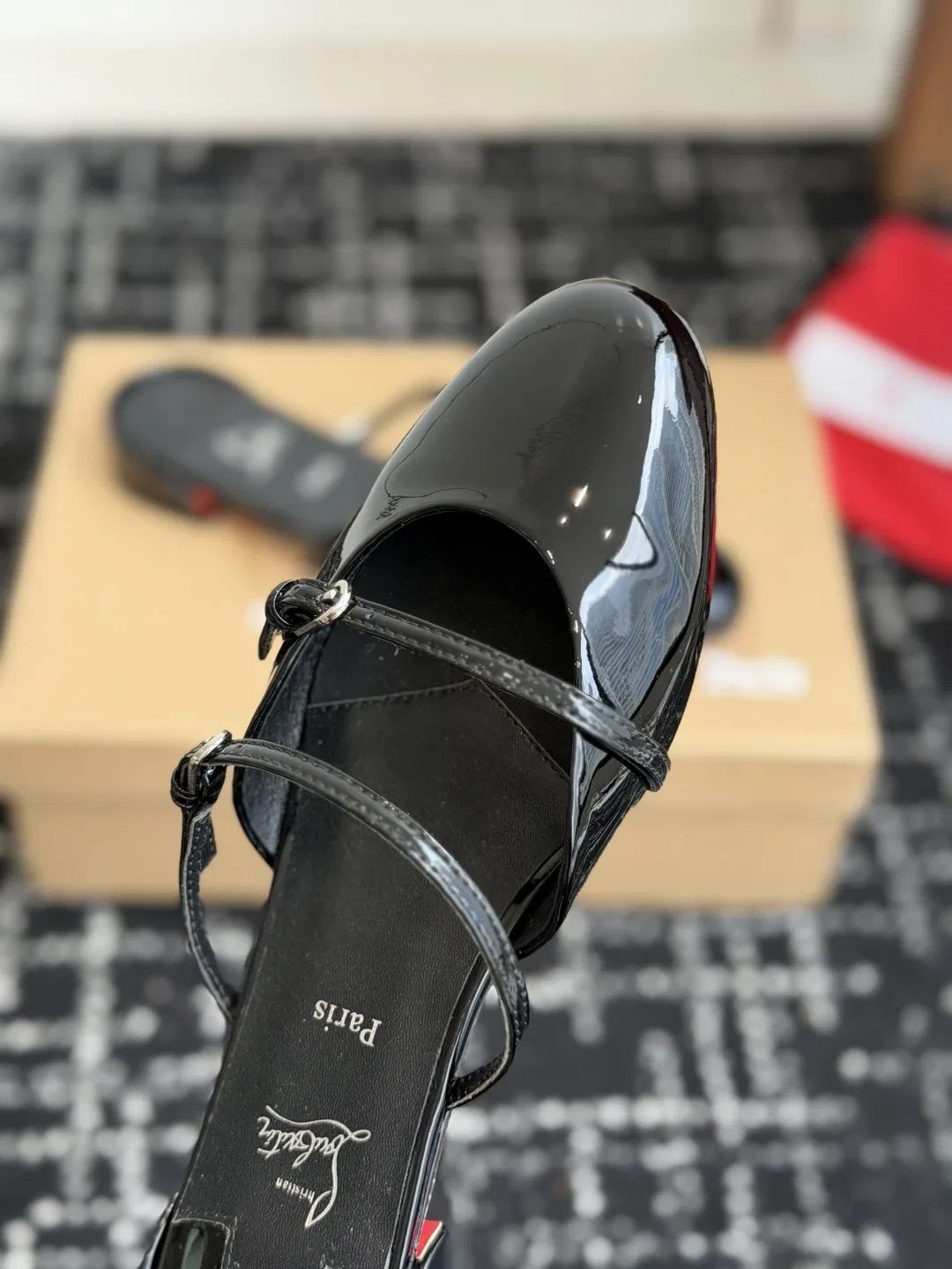 LOUBOUTIN 27FW EIYCUJO 001 구두 23