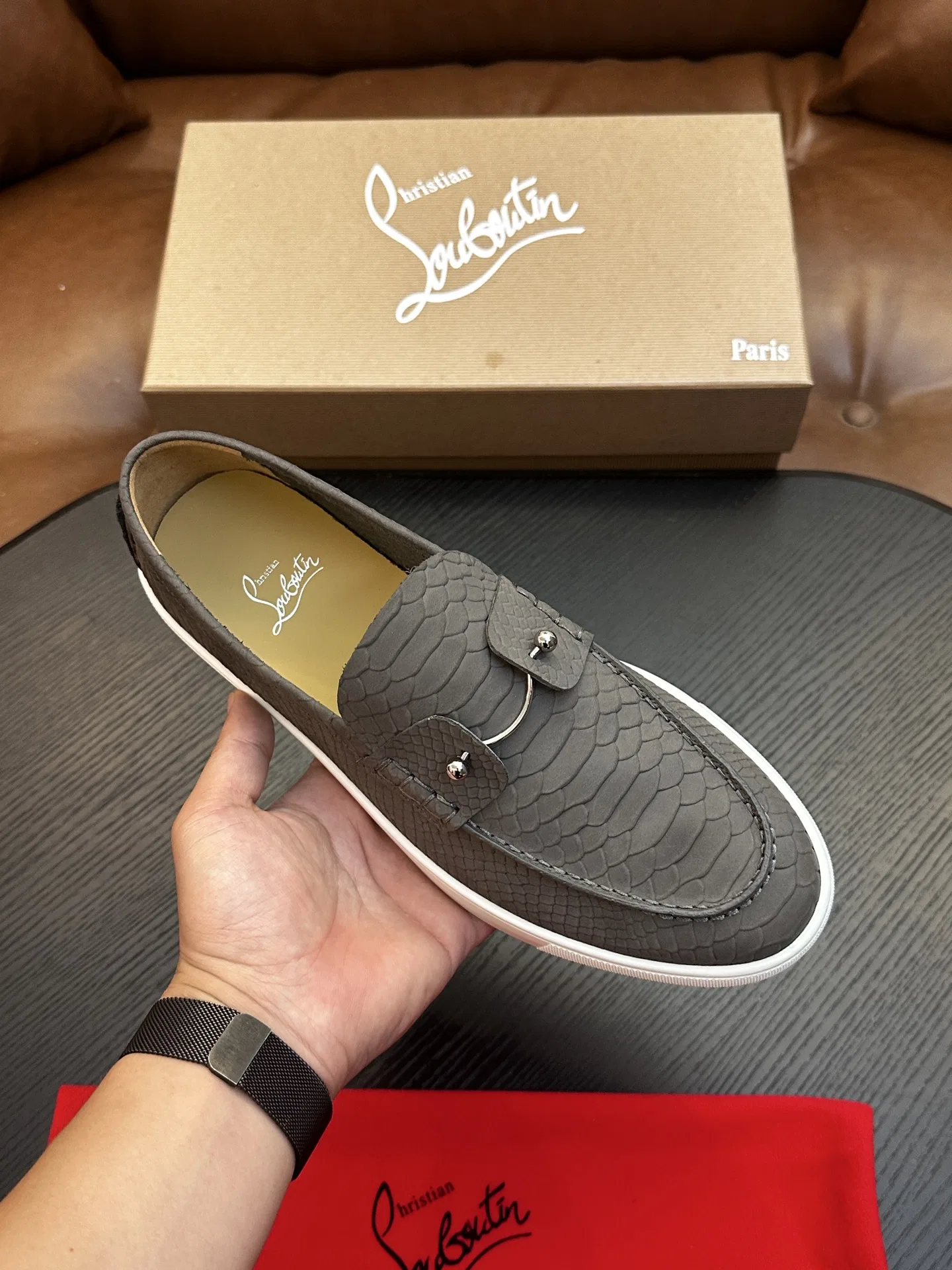 LOUBOUTIN 27FW EIYCUJO 002 로퍼 11
