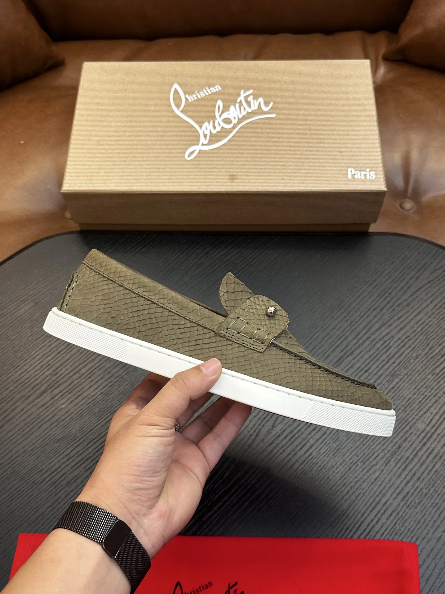 LOUBOUTIN 27FW EIYCUJO 002 로퍼 19