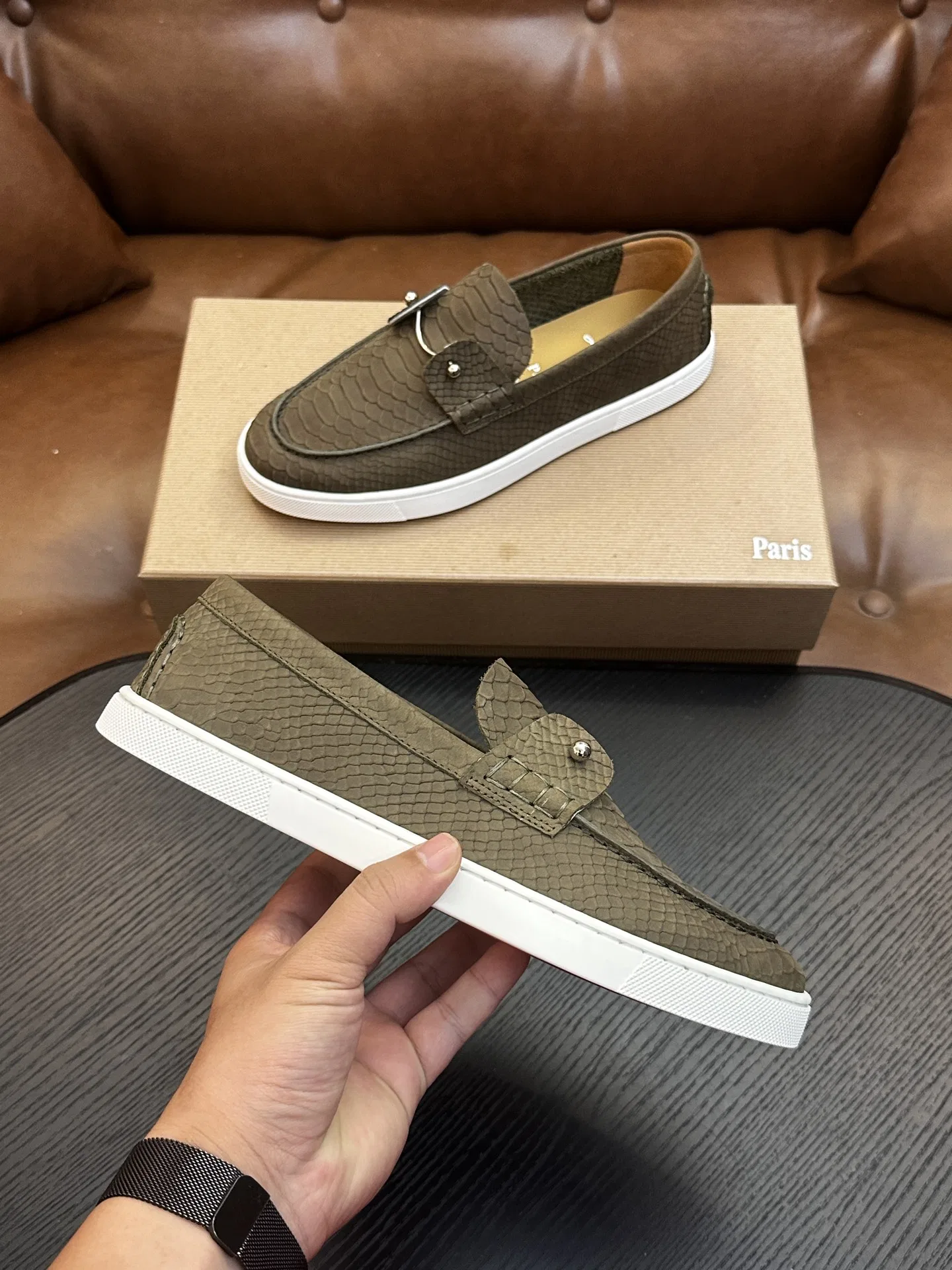 LOUBOUTIN 27FW EIYCUJO 002 로퍼 23