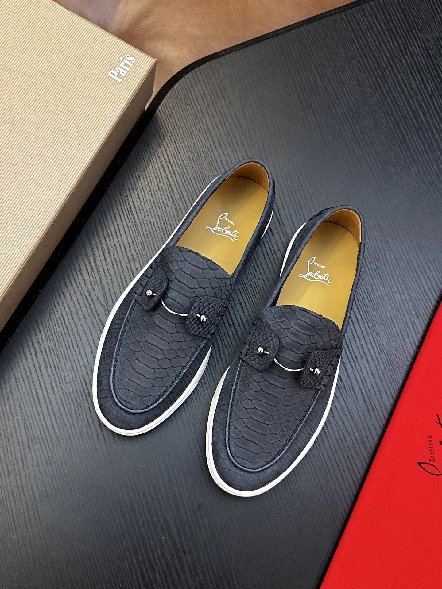 LOUBOUTIN 27FW EIYCUJO 002 로퍼 30