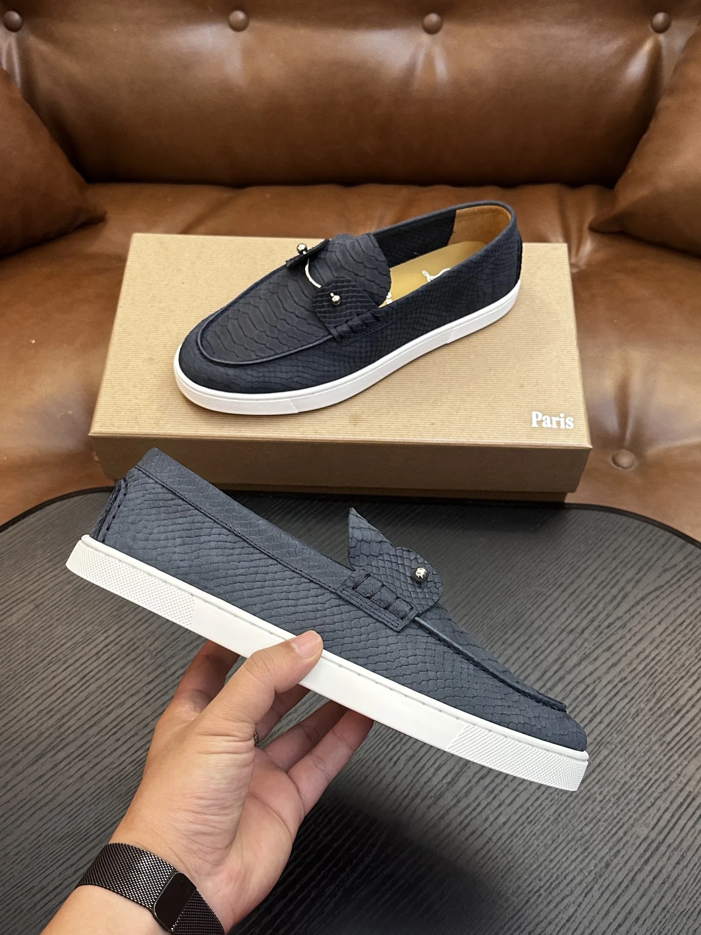 LOUBOUTIN 27FW EIYCUJO 002 로퍼 32