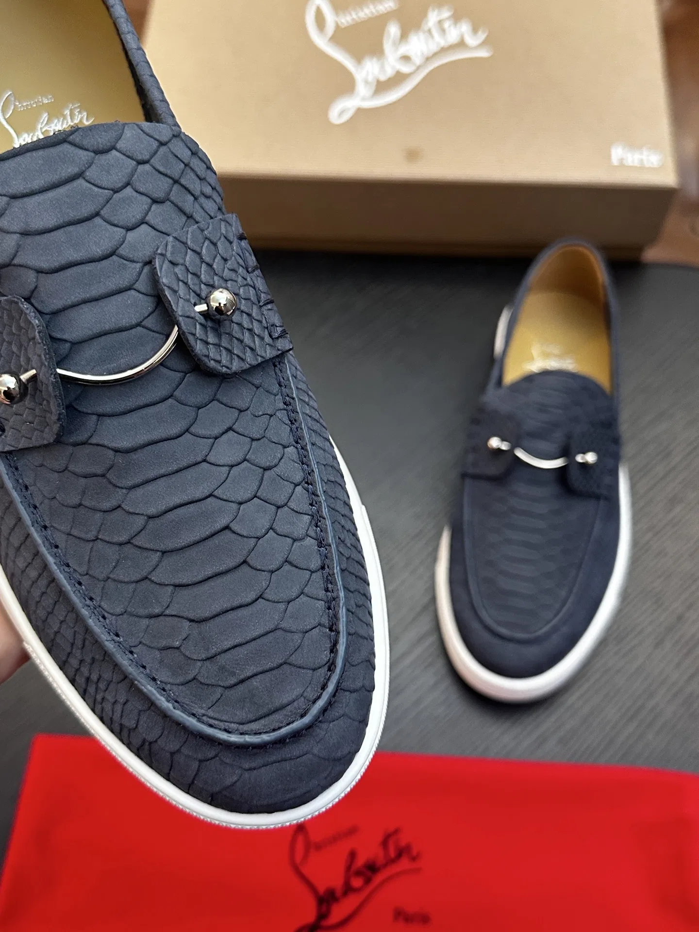 LOUBOUTIN 27FW EIYCUJO 002 로퍼 33