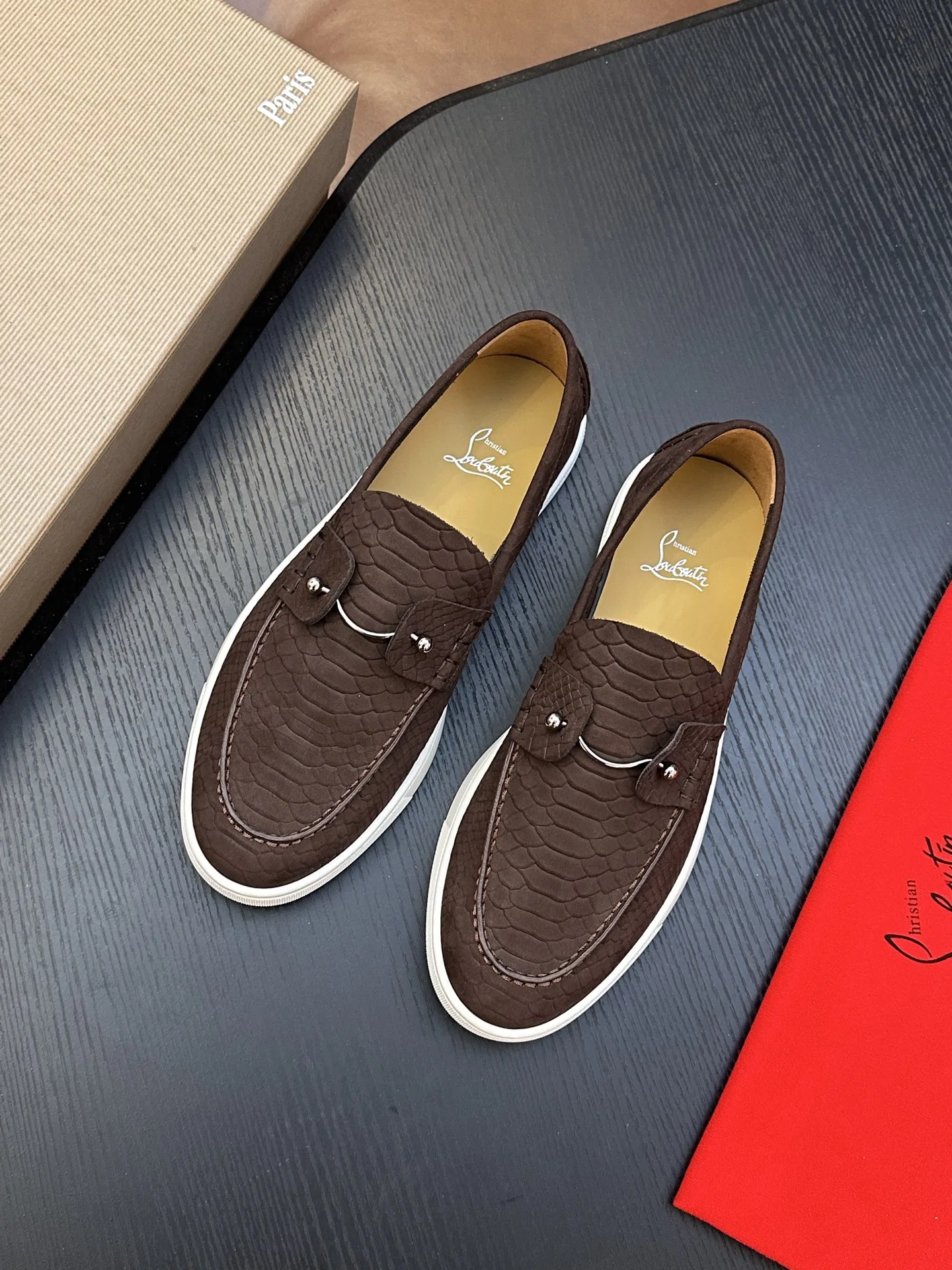 LOUBOUTIN 27FW EIYCUJO 002 로퍼 39
