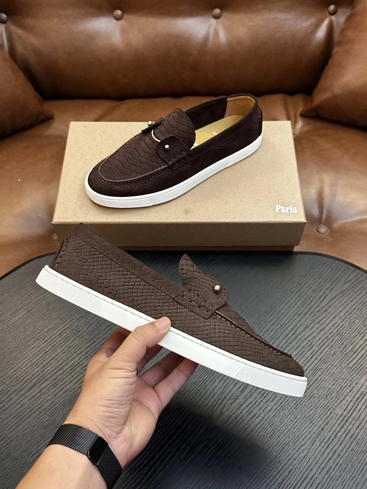 LOUBOUTIN 27FW EIYCUJO 002 로퍼 41