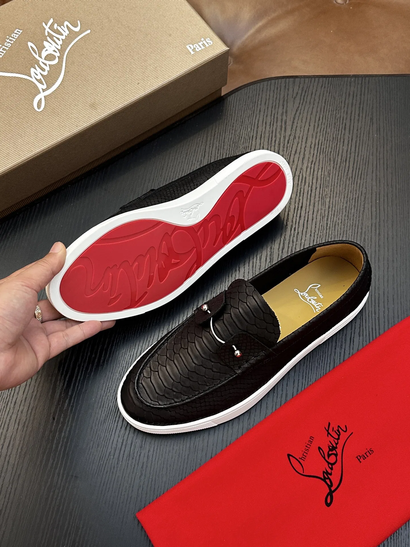 LOUBOUTIN 27FW EIYCUJO 002 로퍼 54