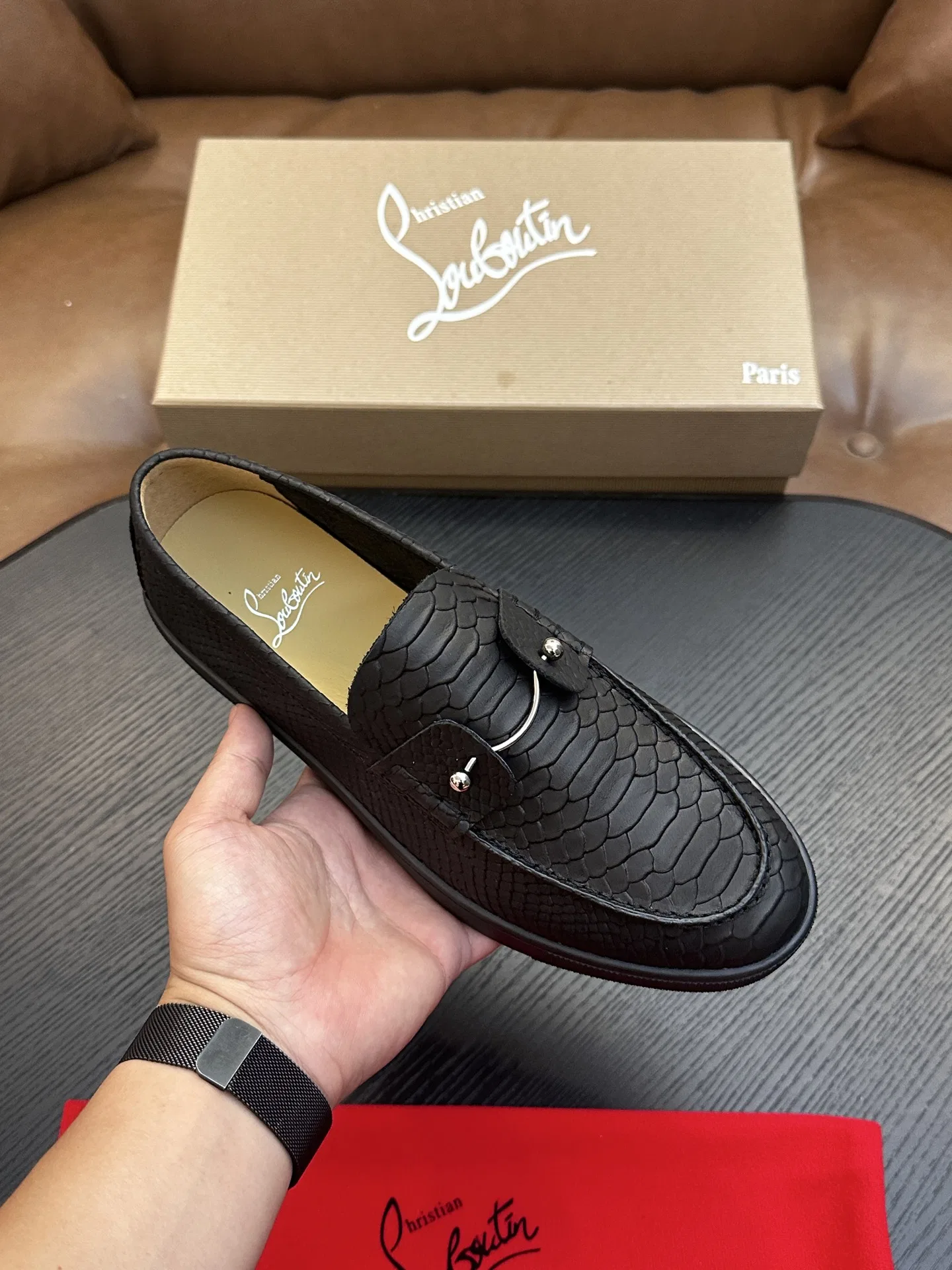 LOUBOUTIN 27FW EIYCUJO 002 로퍼 56