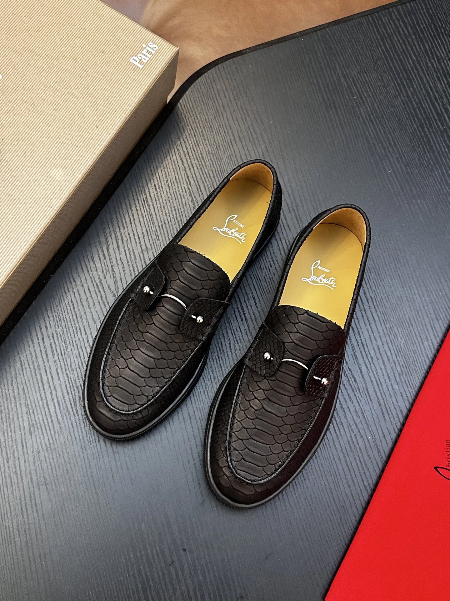 LOUBOUTIN 27FW EIYCUJO 002 로퍼 57